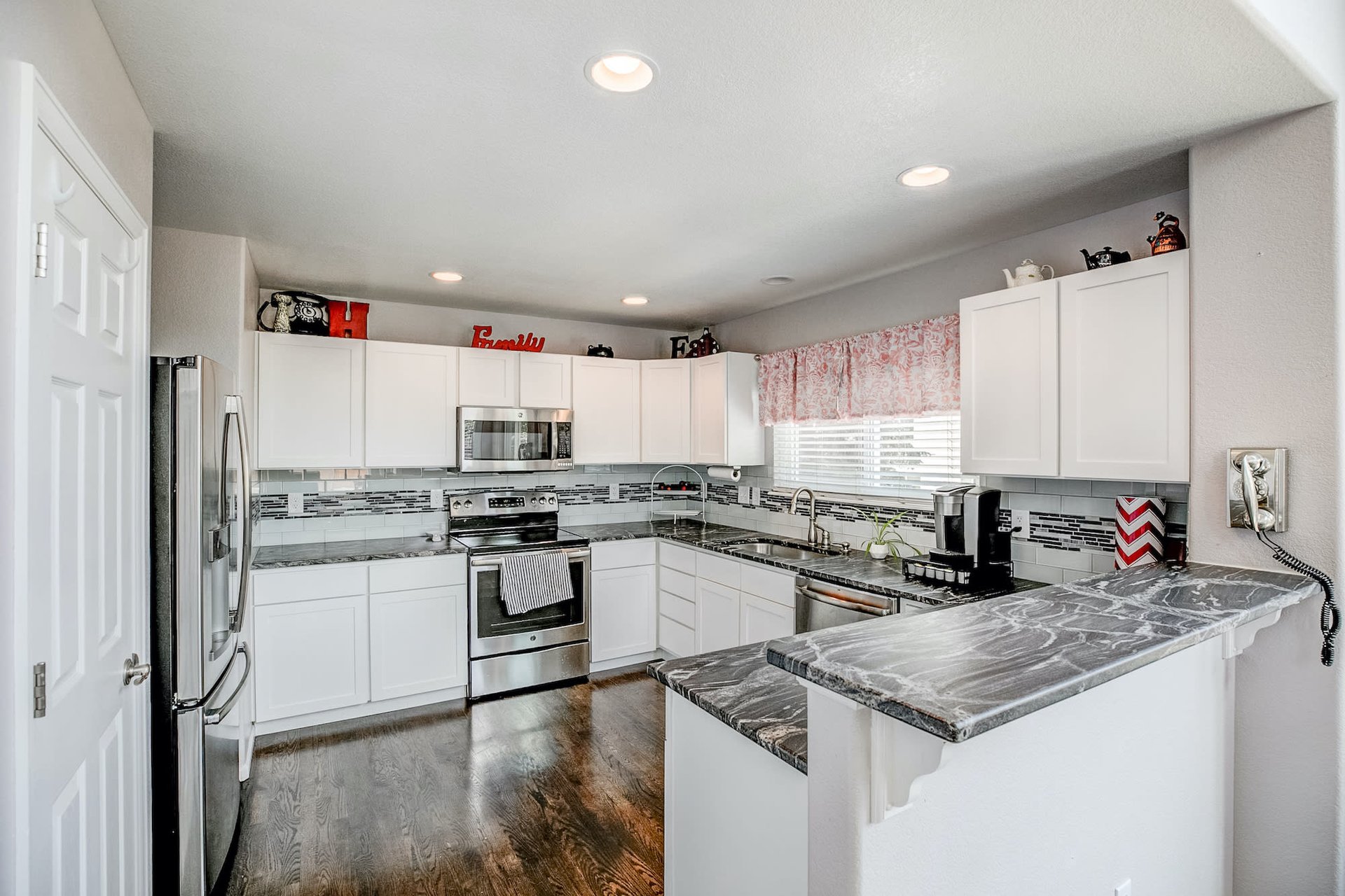 10110 Spotted Owl Avenue