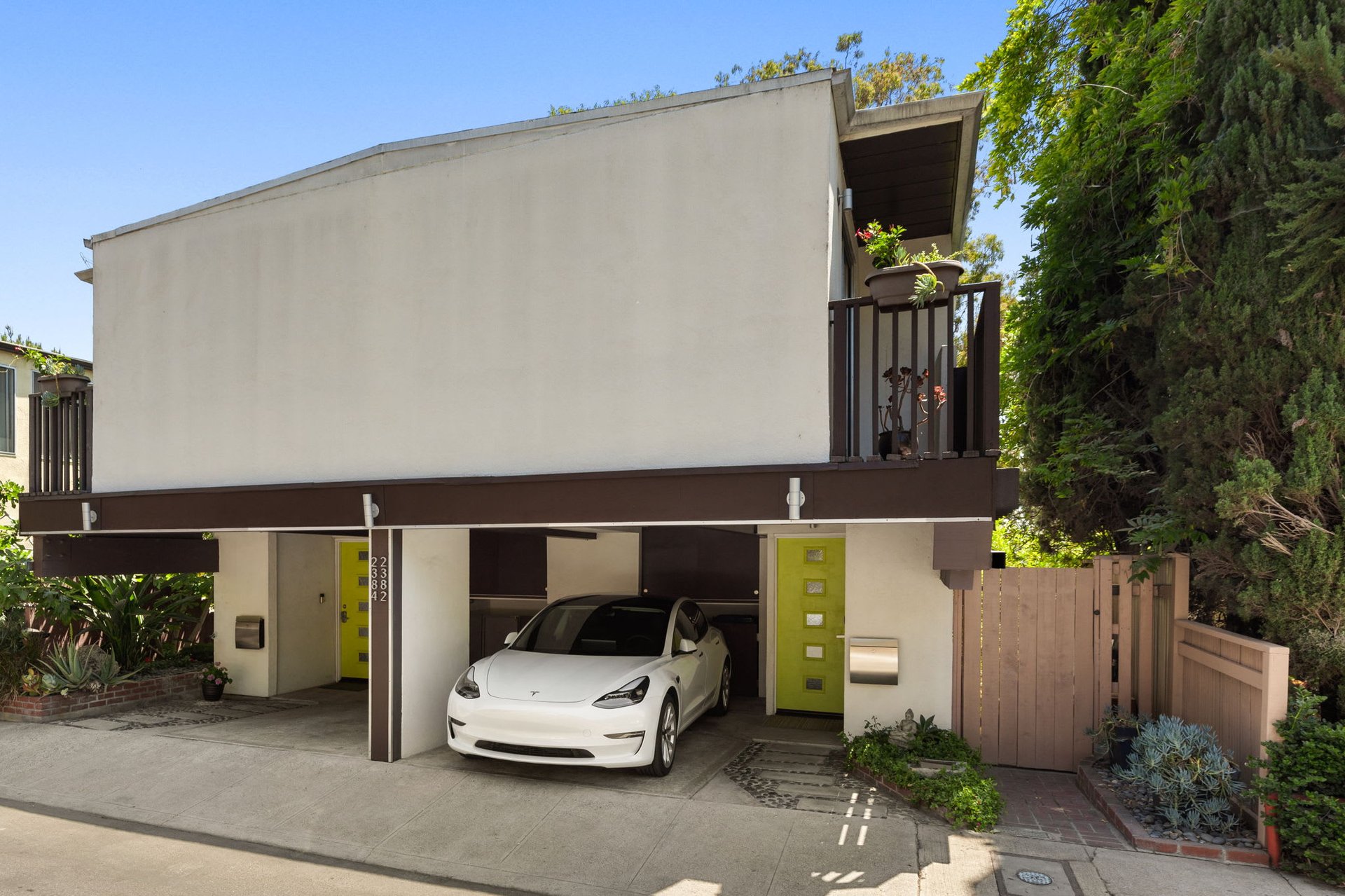 Magnificent Post and Beam Mid-Century Modern Duplex in Silverlake