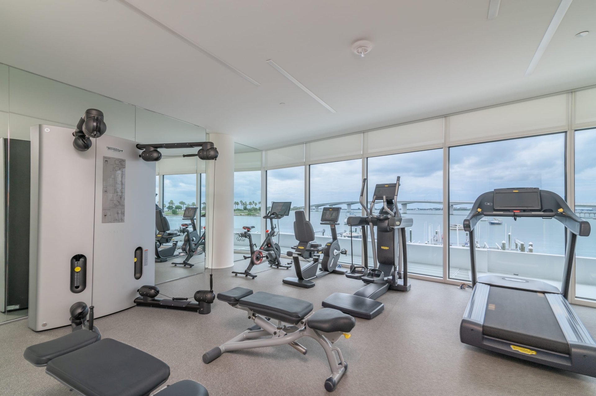 280 Golden Gate Point PH 2
