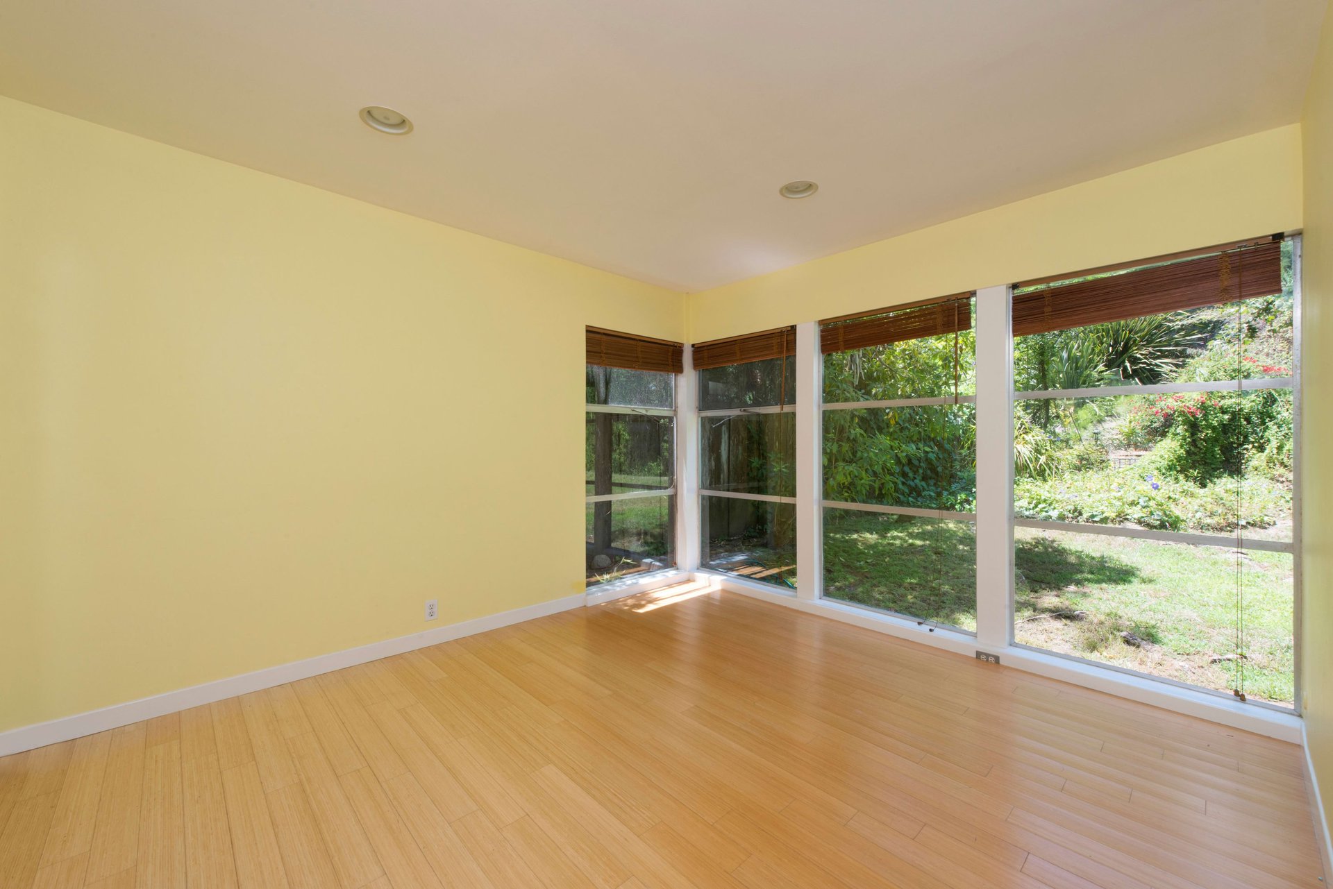 621 Hightree Rd