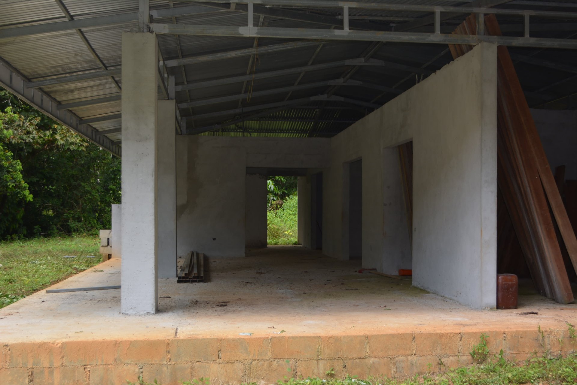 Home on 73.8 Acres Of River Frontage Flat Usable Land Ideal For Sustainable Living  