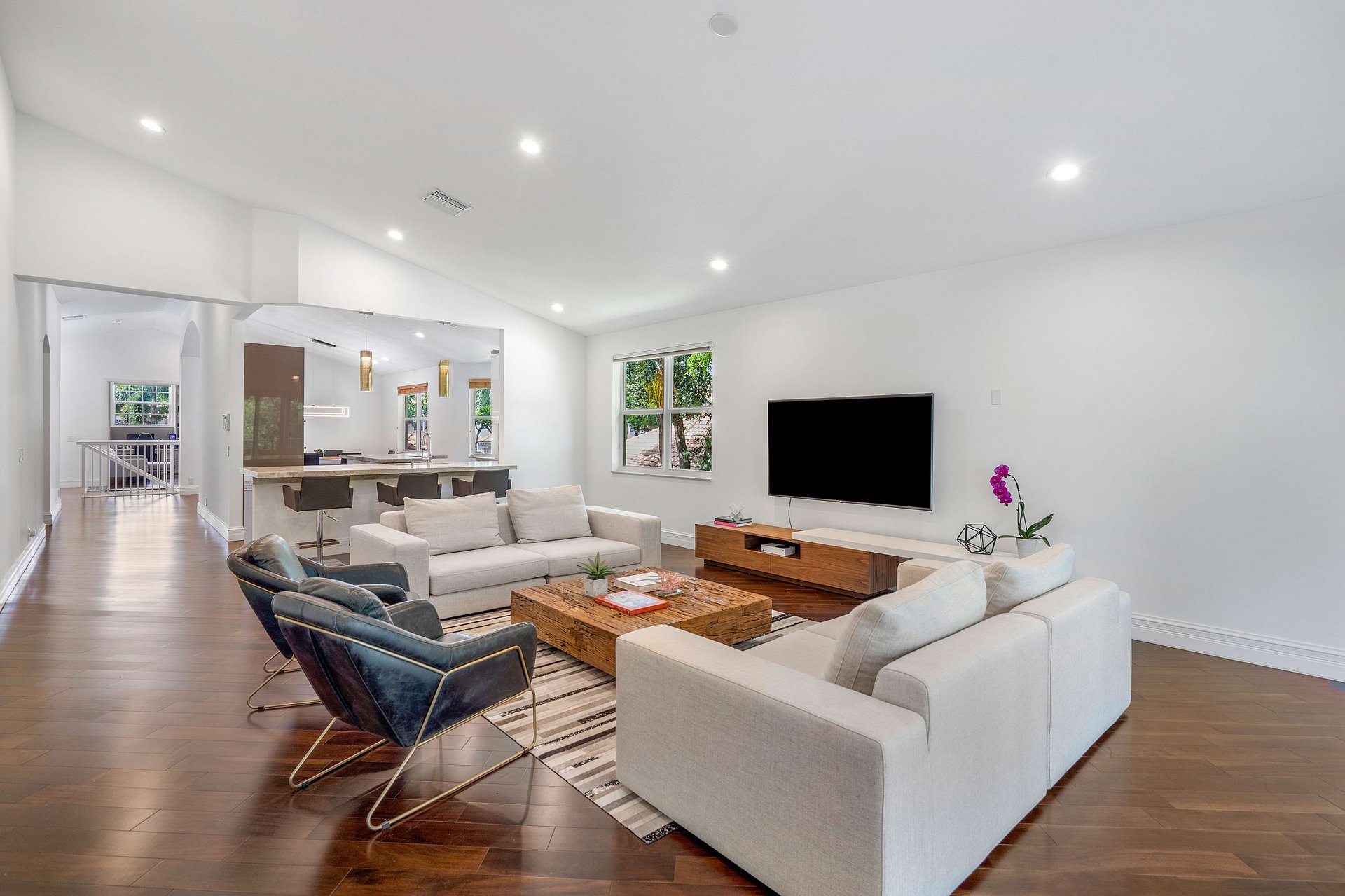6200 Island Bend C