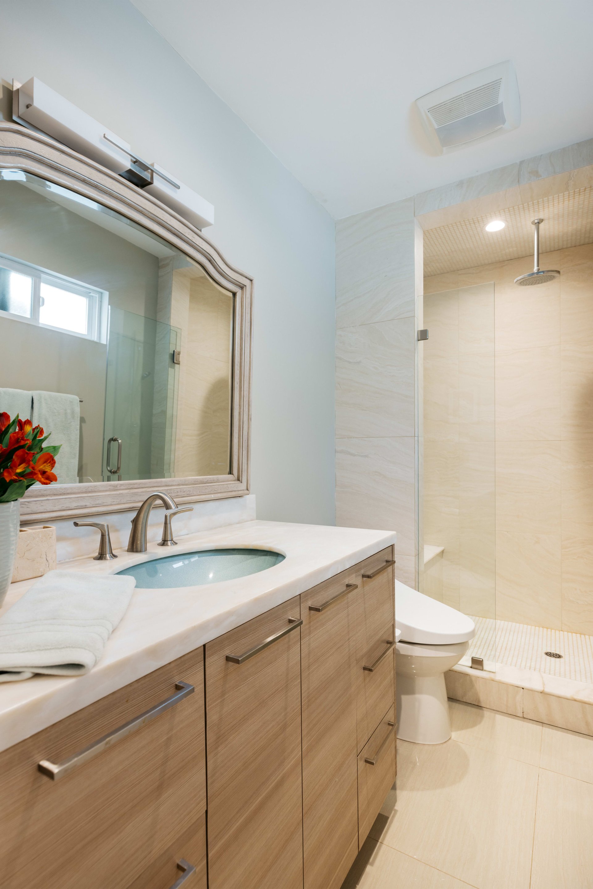 Rare Corner Unit at The Wilshire Barrington