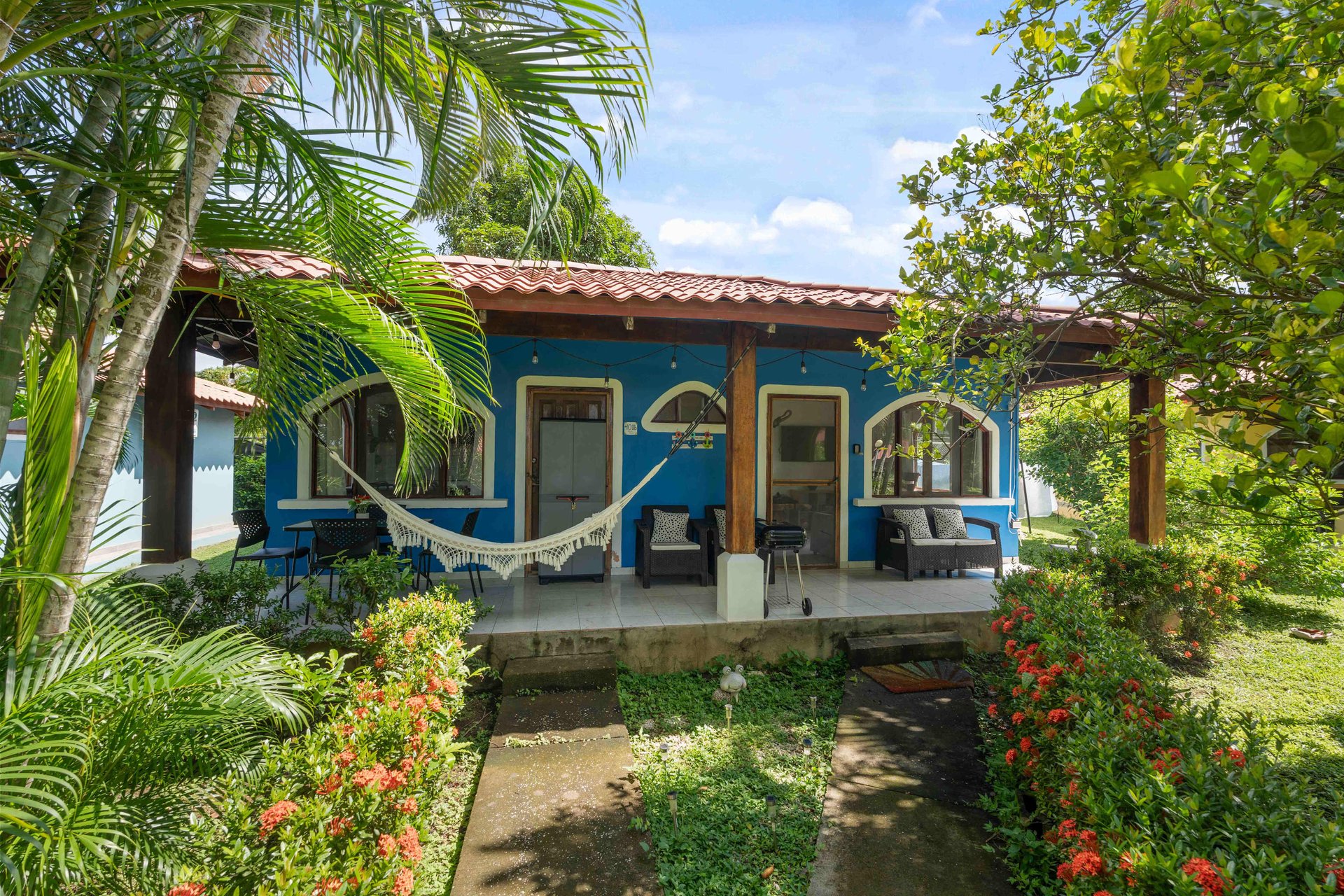 Casa de Cangrejo 401 AB, Villaggio II | Near the Coast Condominium For Sale in Playa Potrero