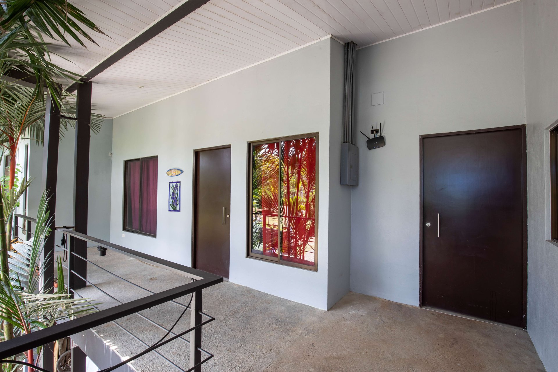Apartment Hotel with Owners Suite, Fantastic Oportunity for Hostel in Uvita 