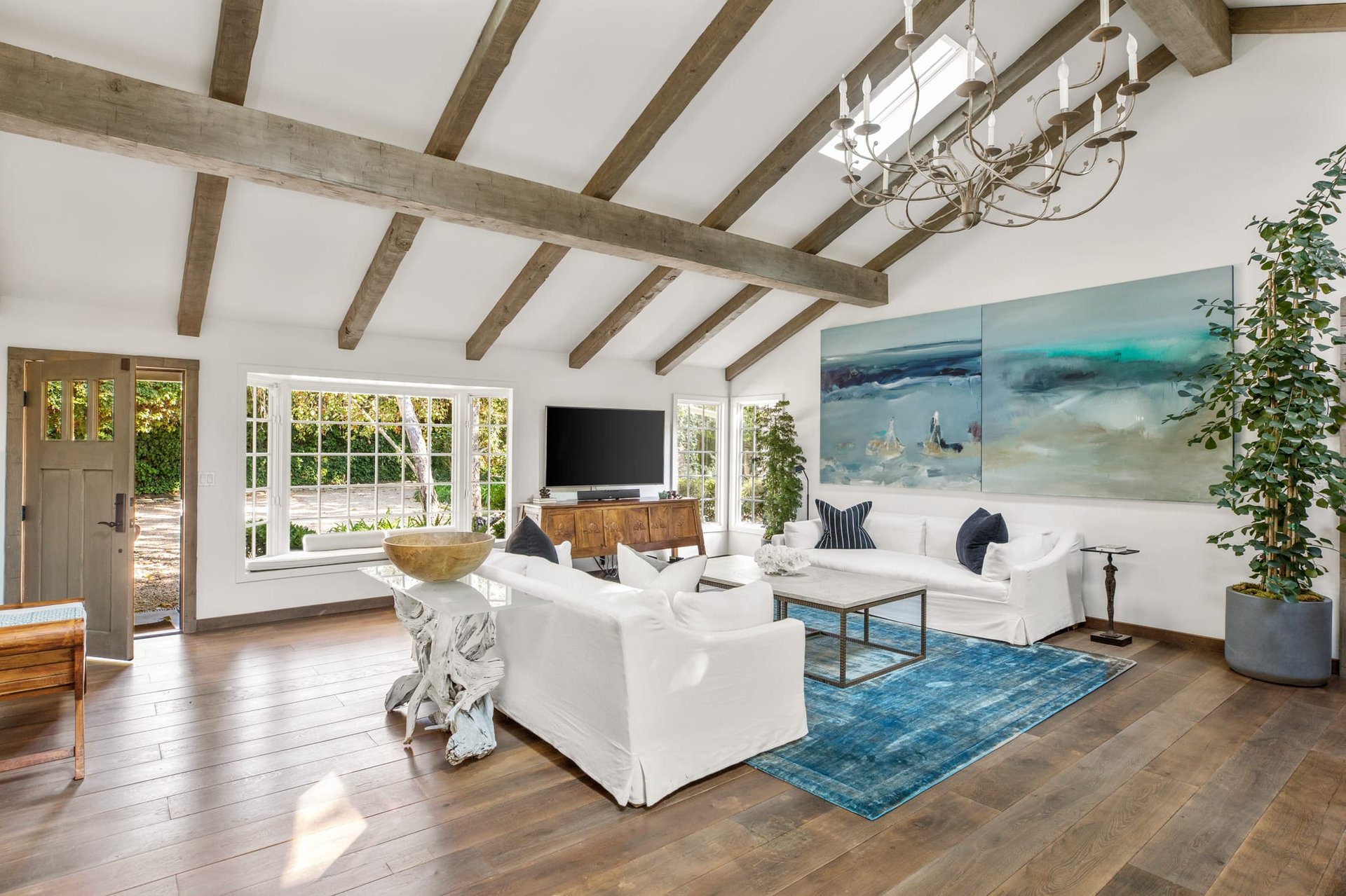 6465 Bonsall Dr