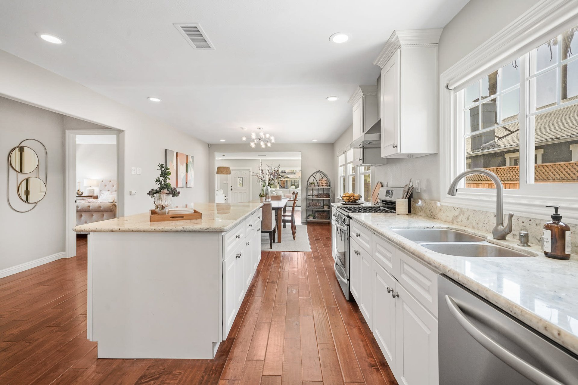 Beautifully Remodeled Home with HUGE Grassy Yard in Oxford Square