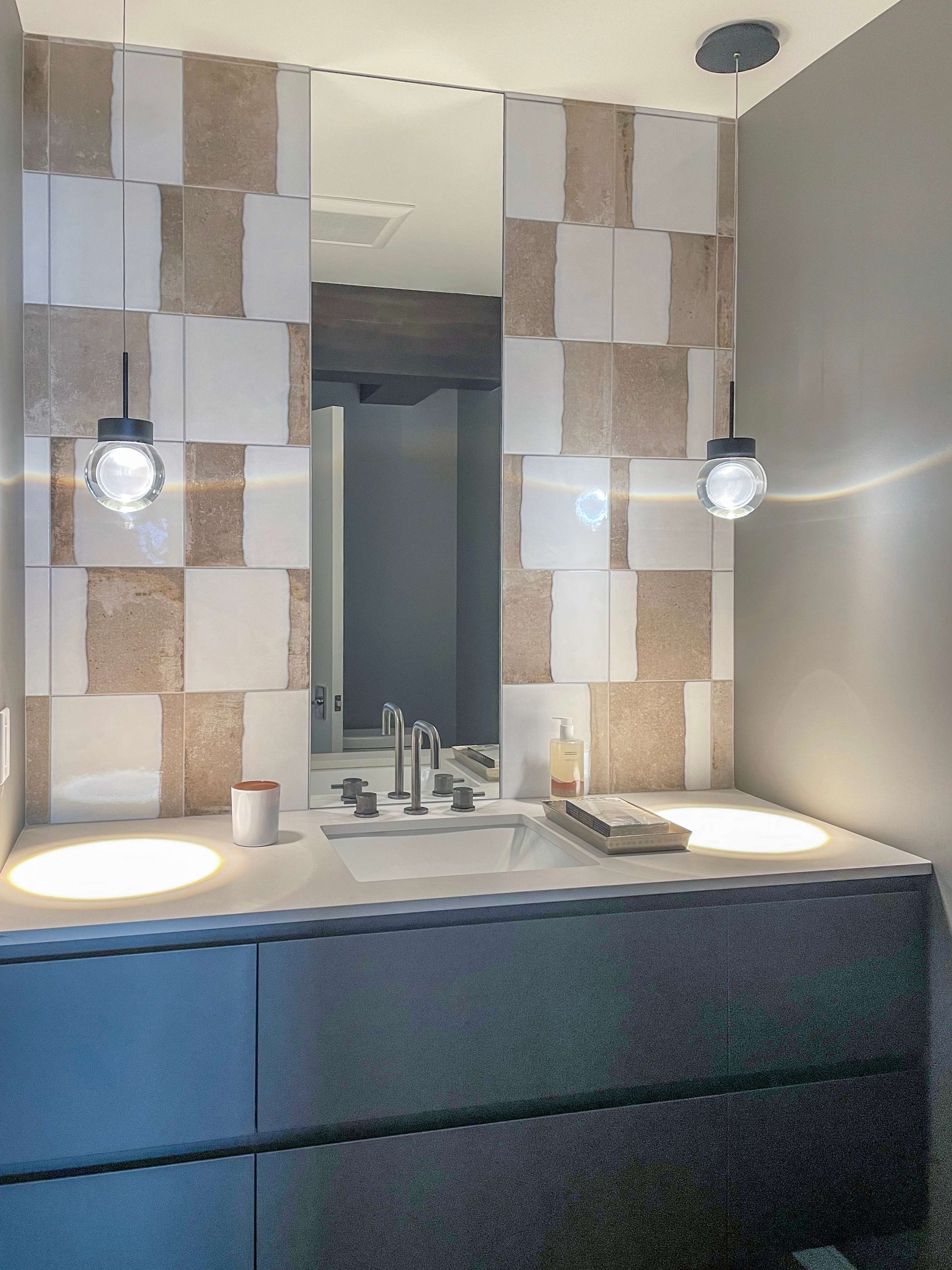 Luxury Townhome One block to Aspen Mountain