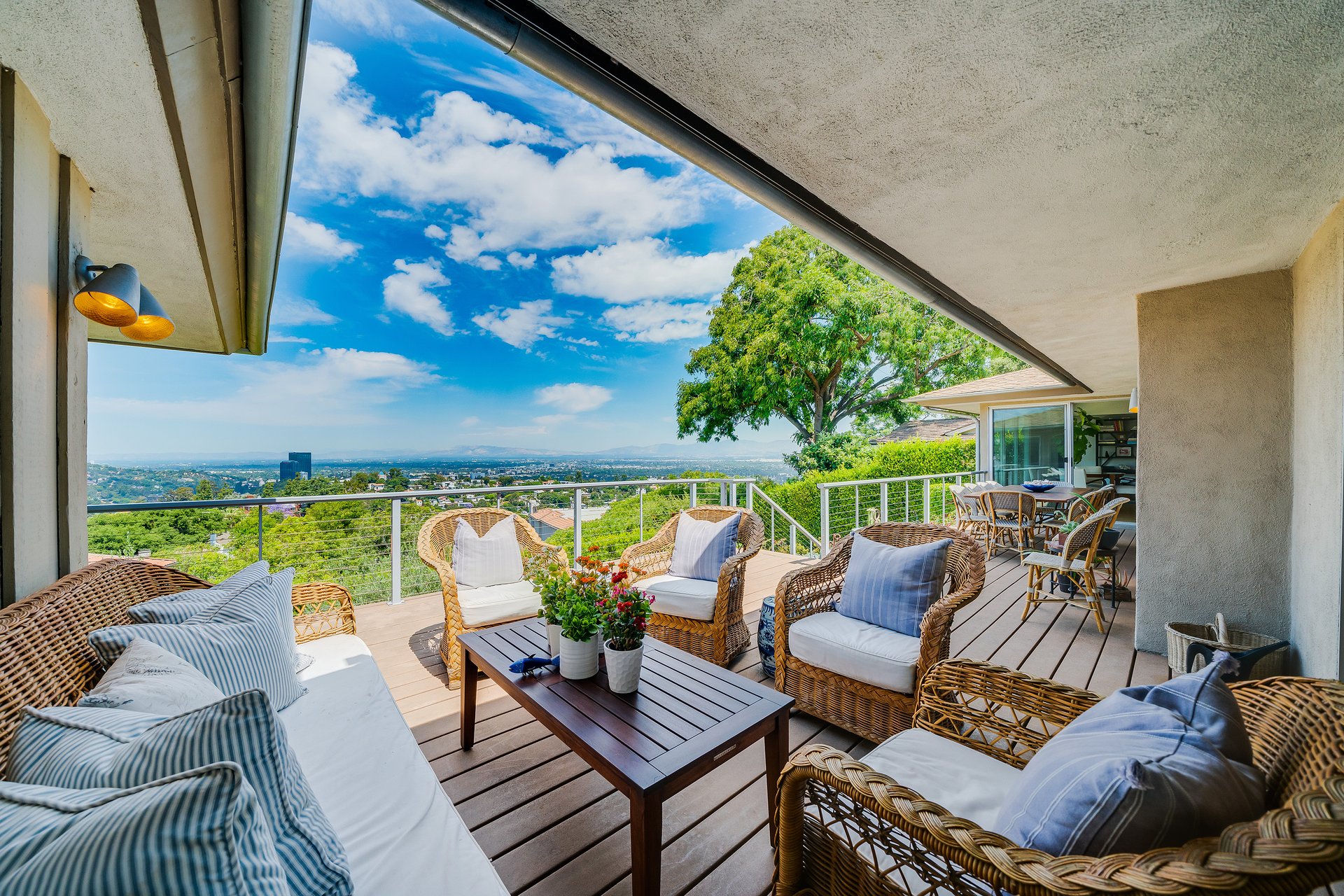 3344 Wonder View Dr.