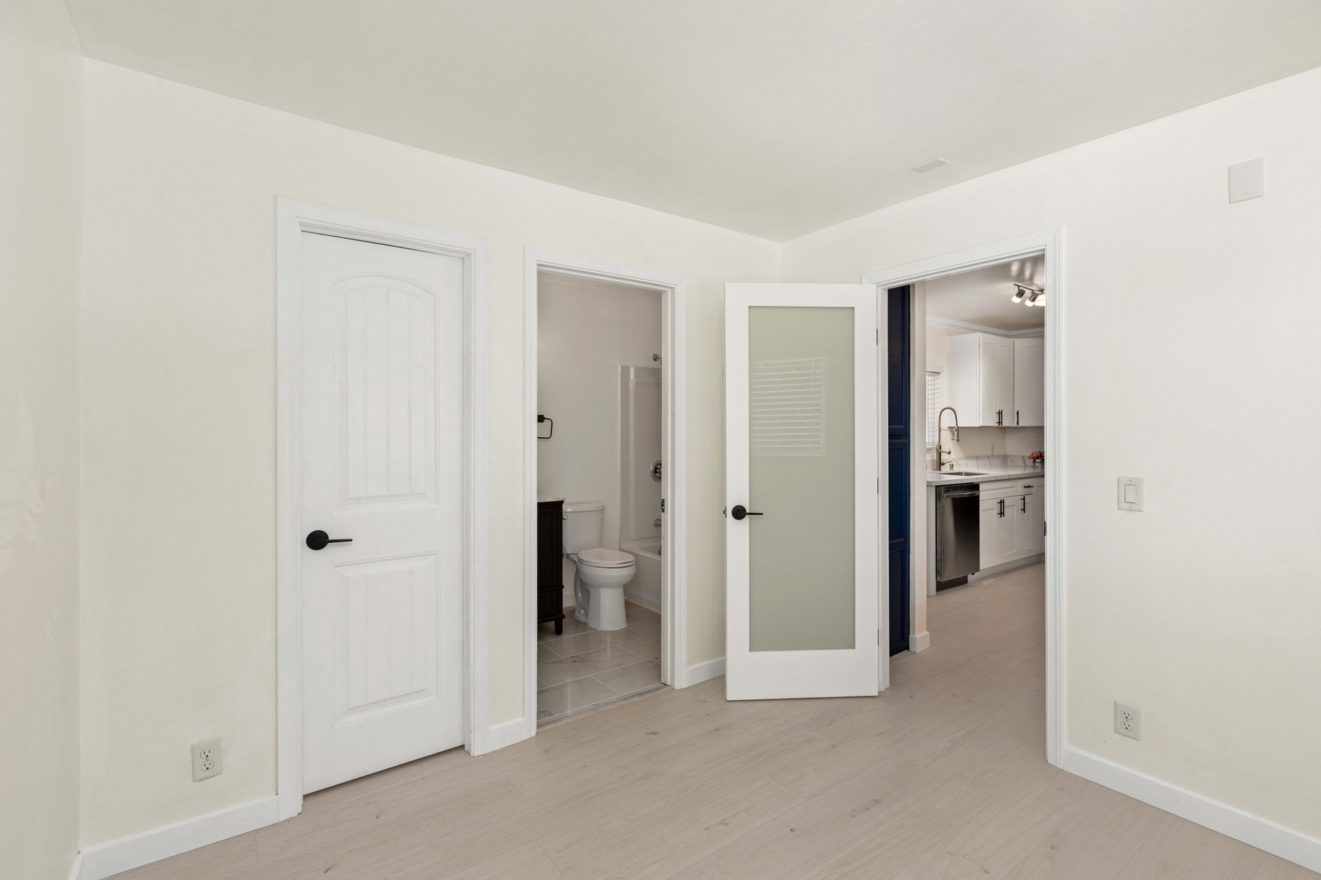 Spectacular 1 bedroom condo