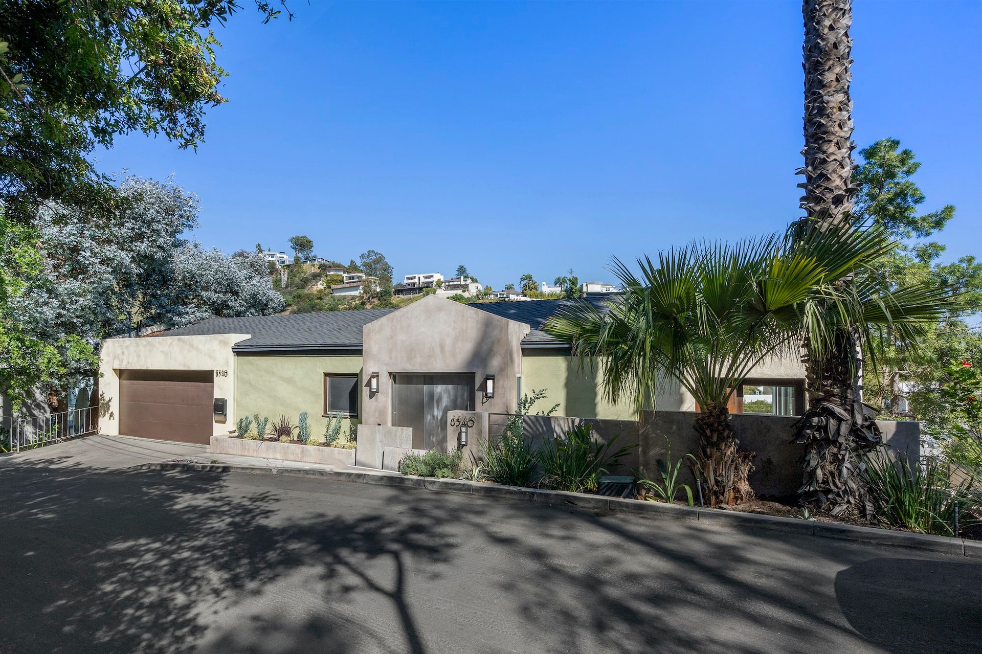 Sunset Strip Architectural with Jetliner Views