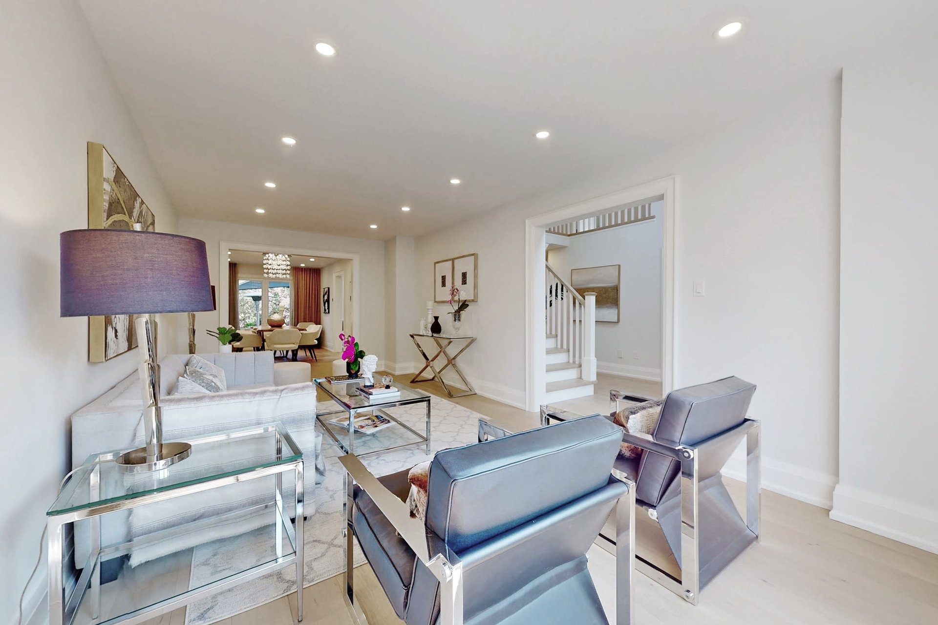8 Trafalgar Square