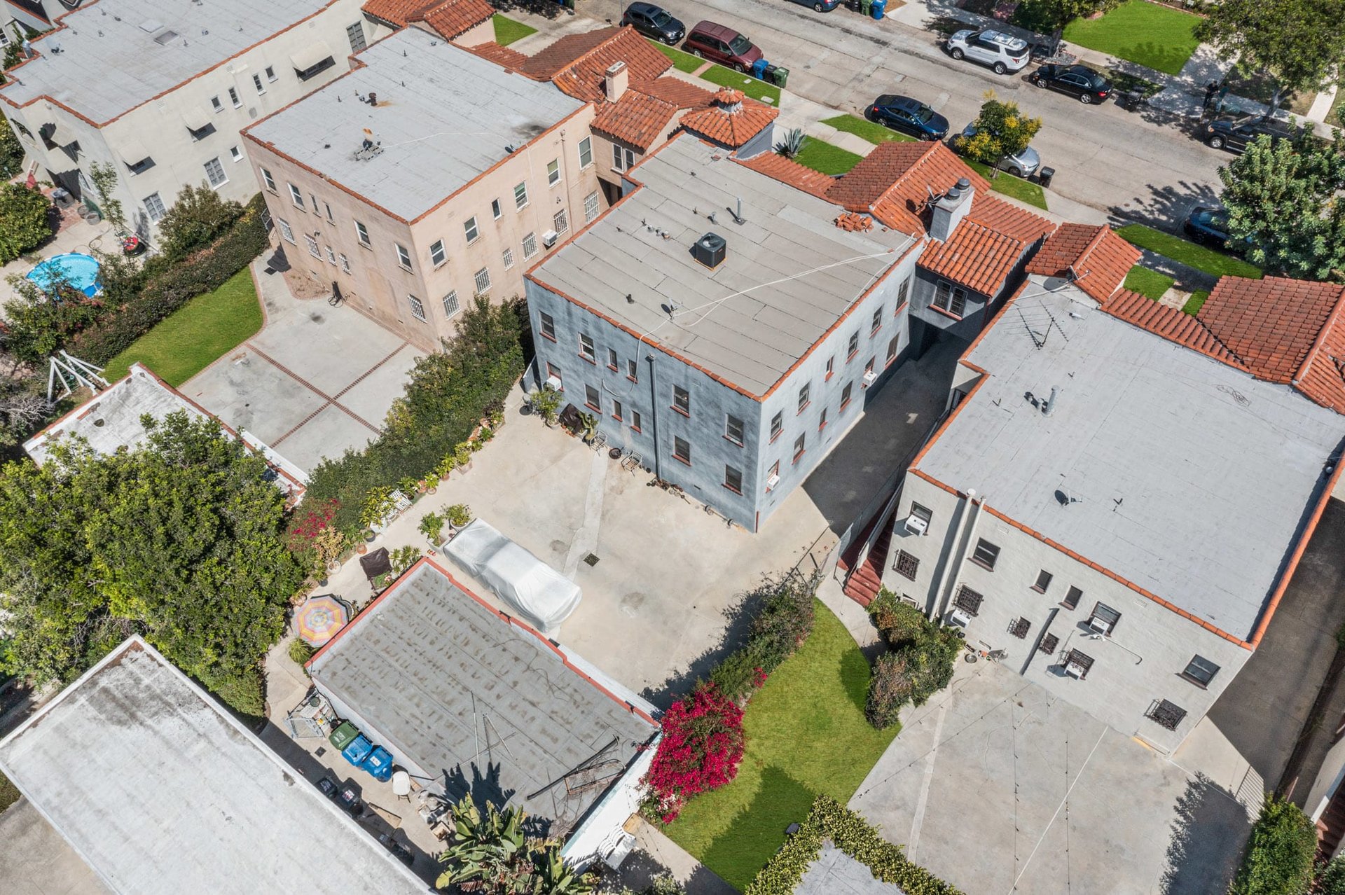 Beautiful Spanish Trophy Duplex in Wilshire Vista