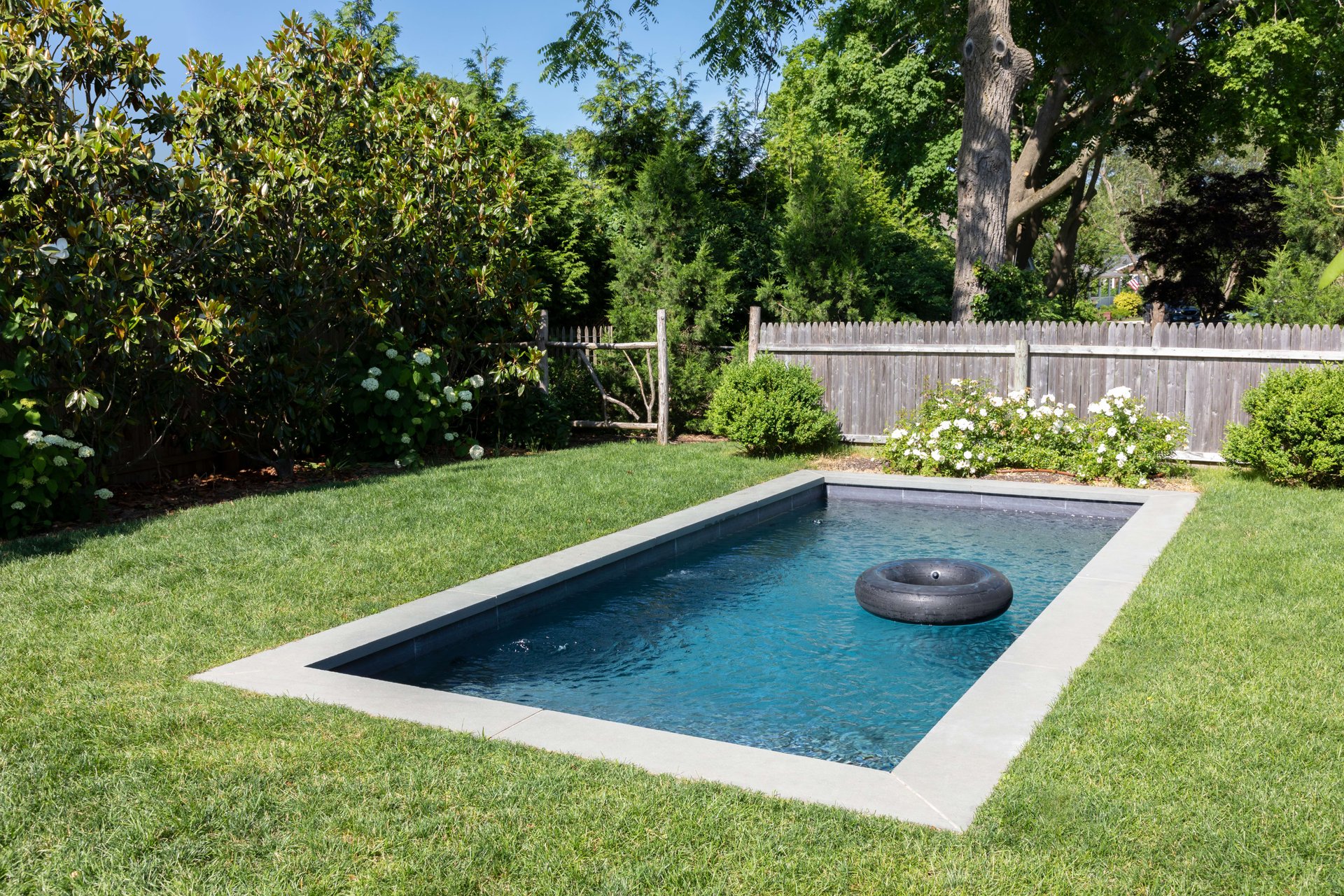 A DESIGN-FORWARD SUMMER ESCAPE