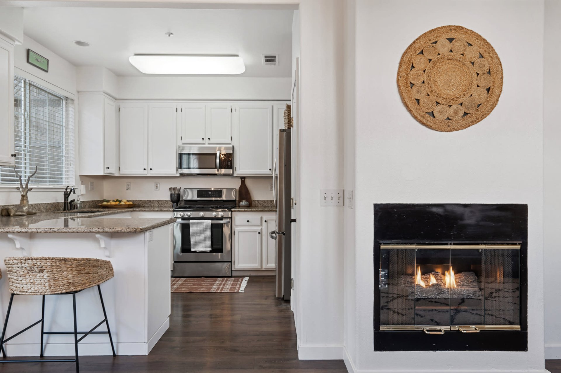 208 Darby Ct