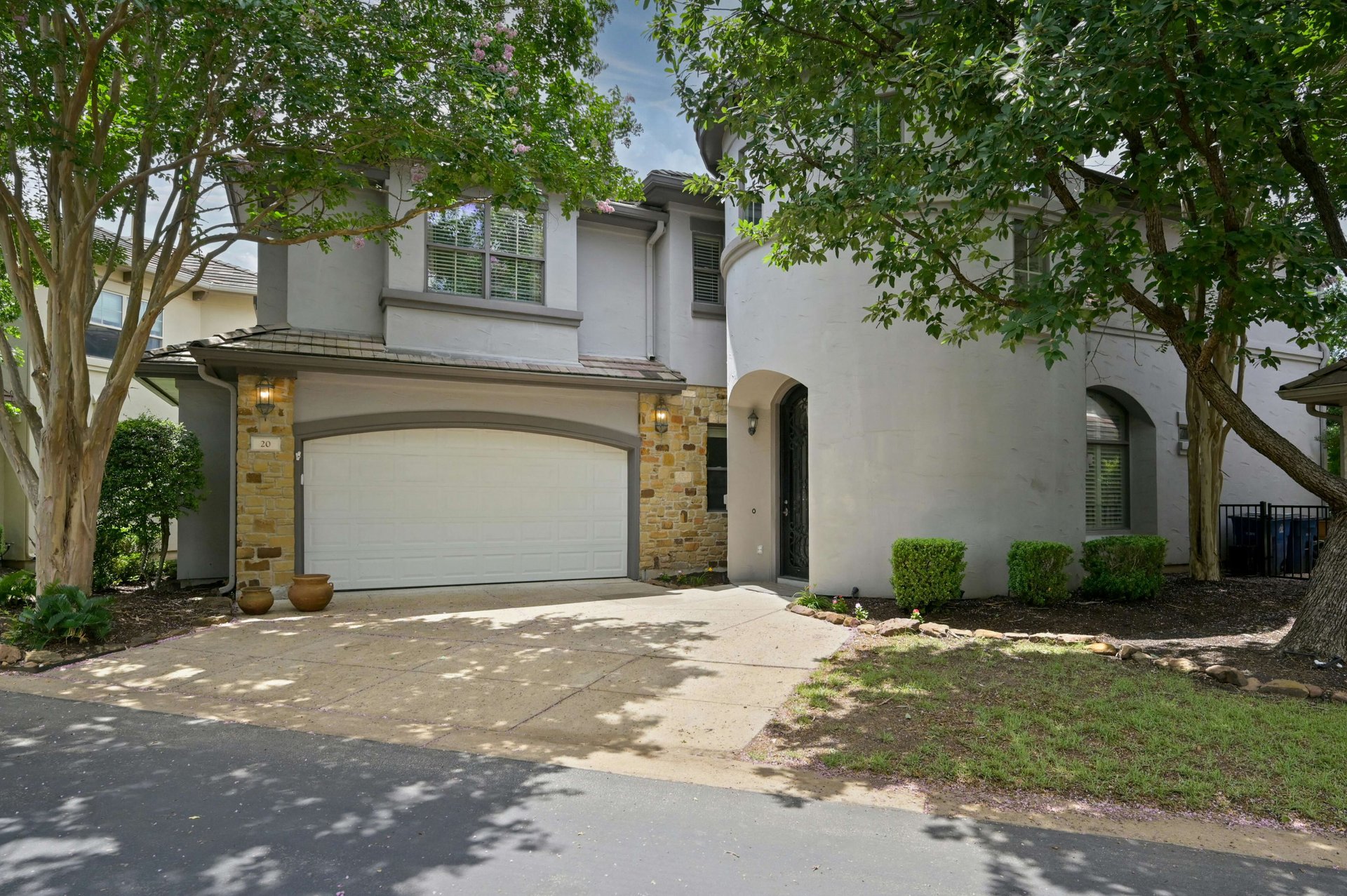 2800 Waymaker Way #20