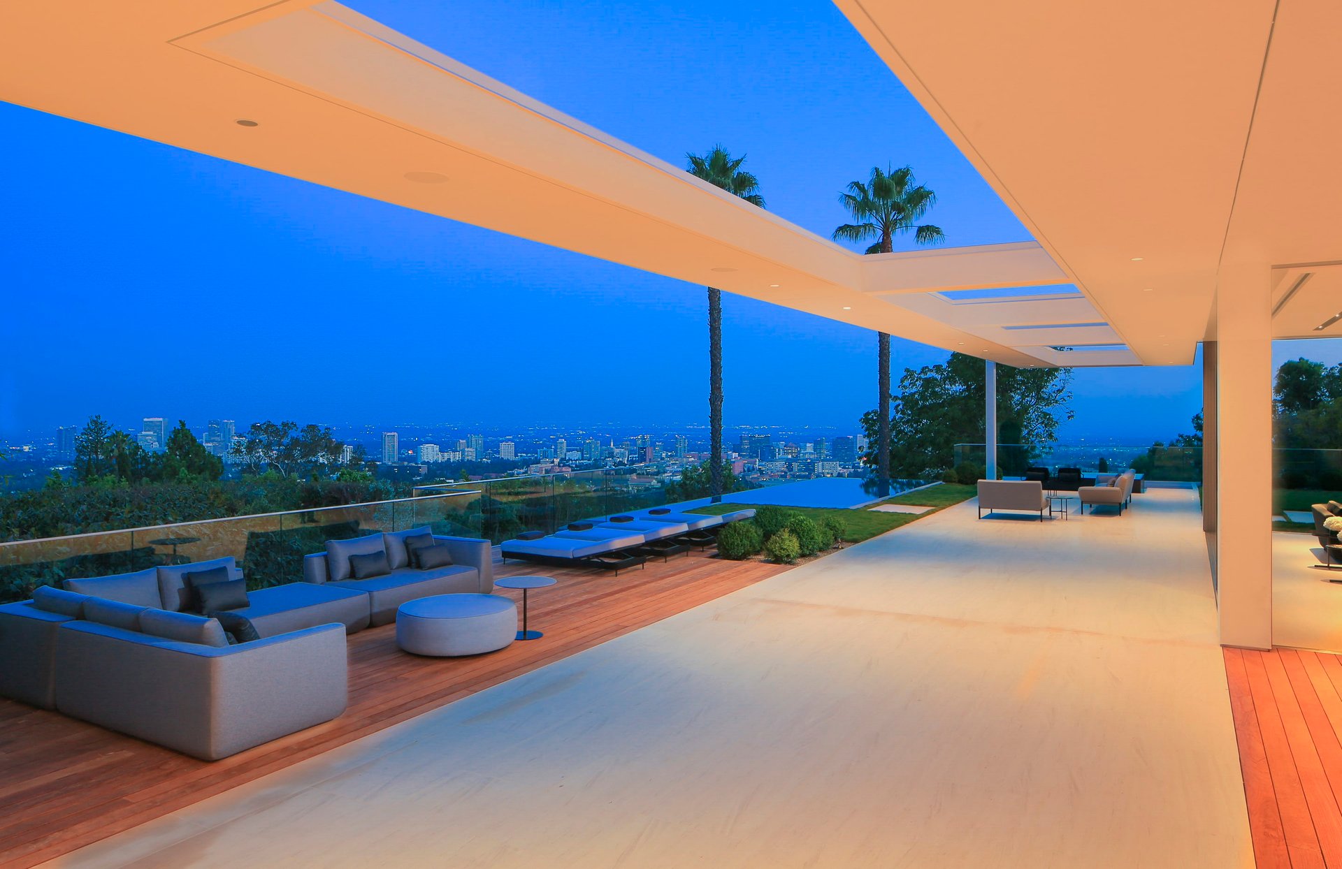 900 Stradella Rd, Bel Air