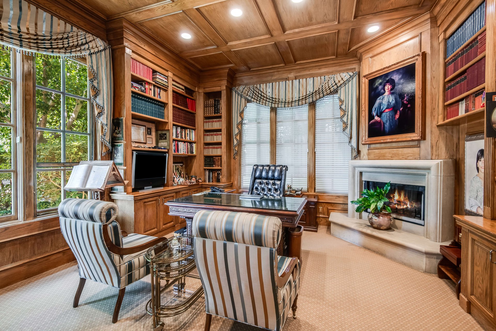 702 N Sierra Dr, beverly hills