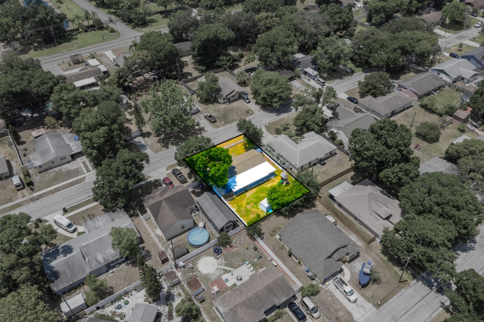 3207 ACACIA  STREET
