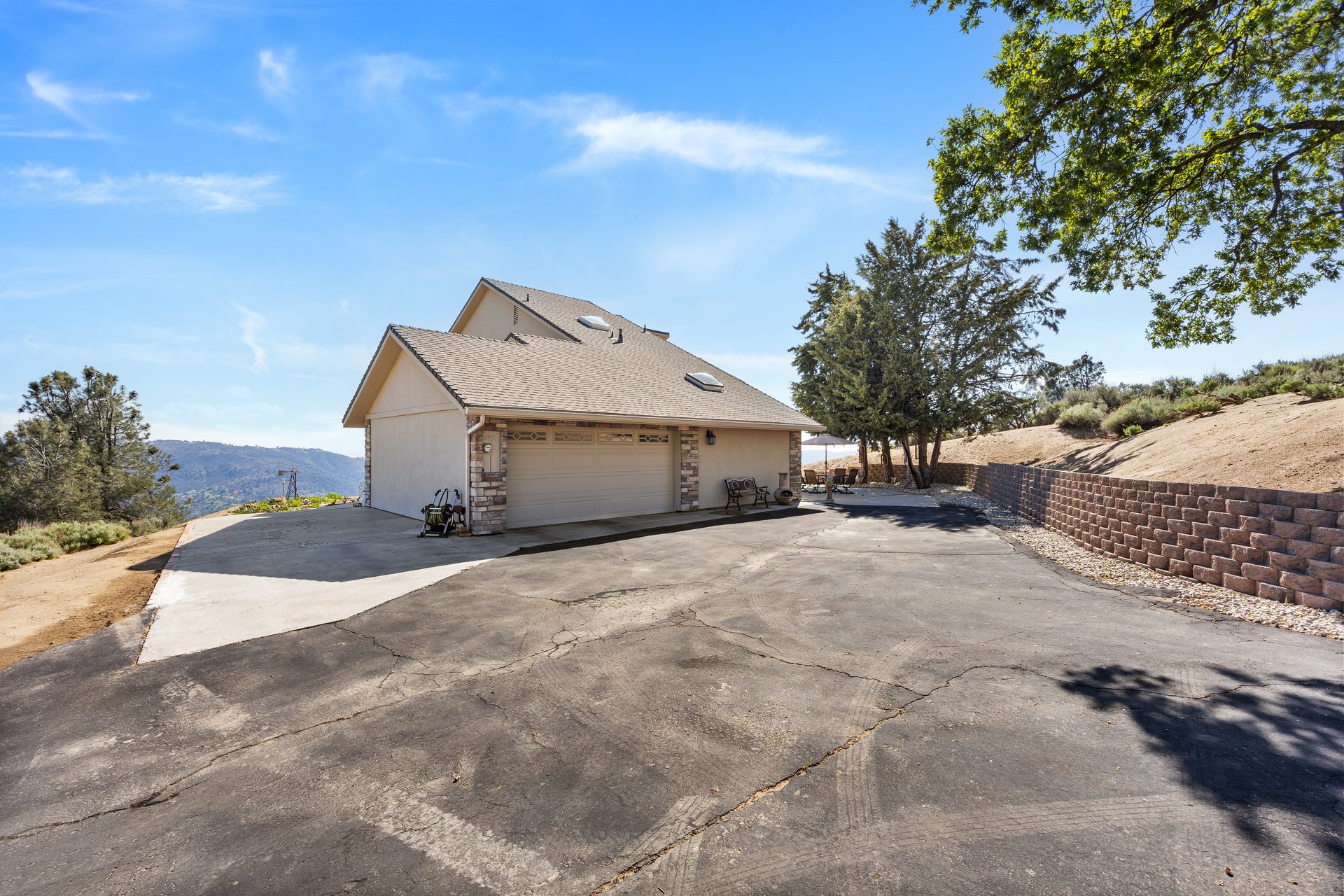 Views & Private 4.44-Acre Retreat | 24930 Paramount Drive