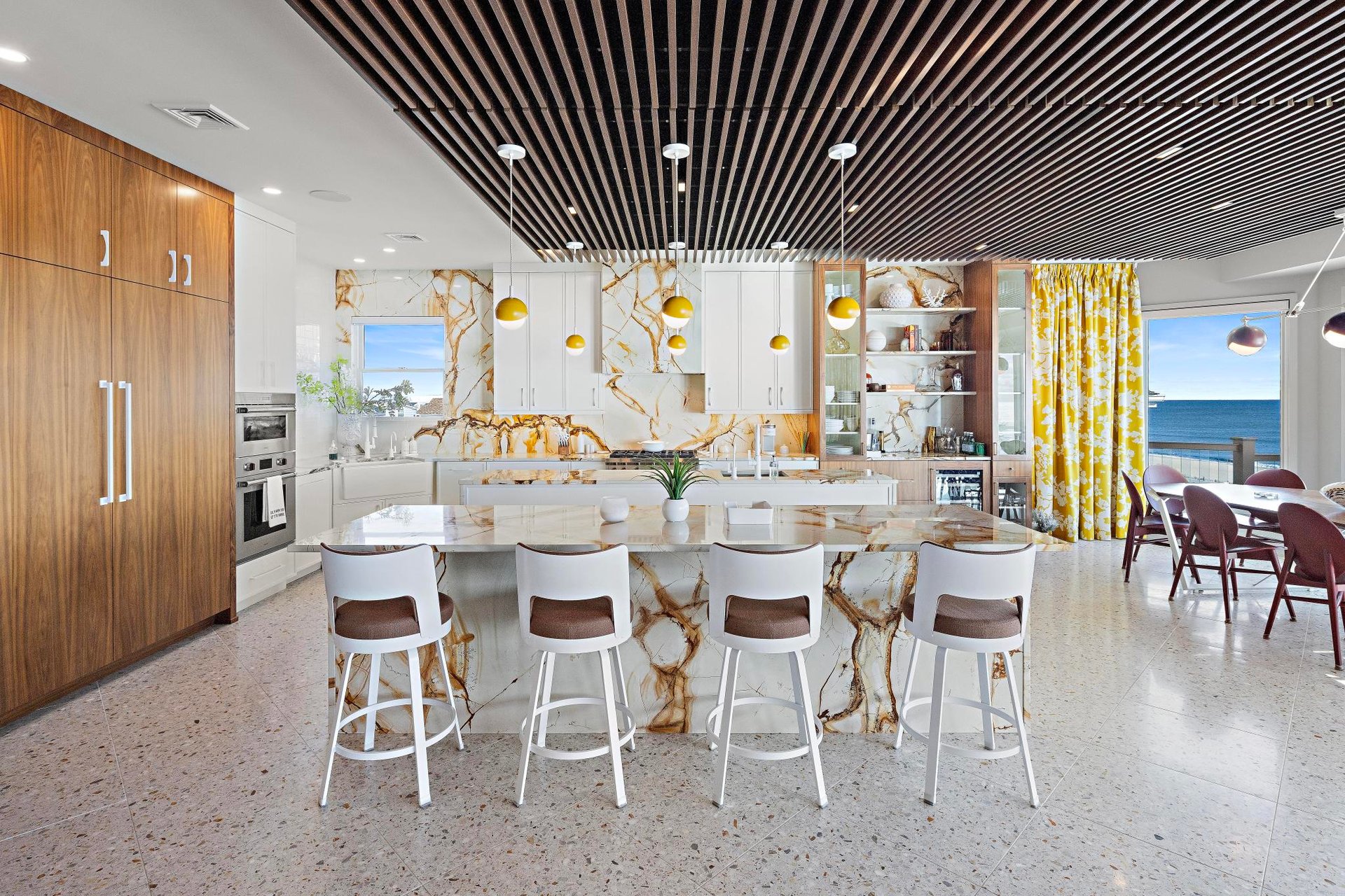 2215 Ocean Ave