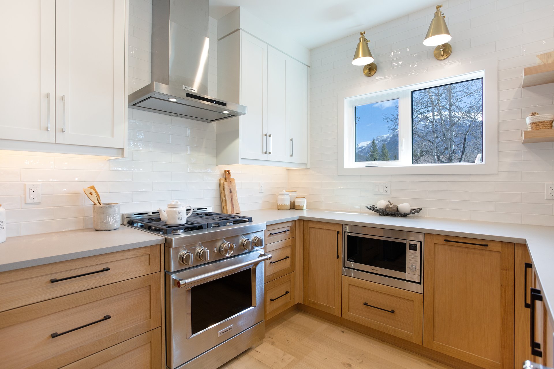 2(SE) - 833 6th Street