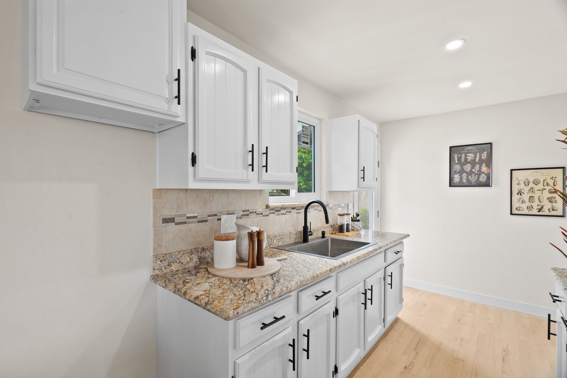 2431 Pilot Knob DR