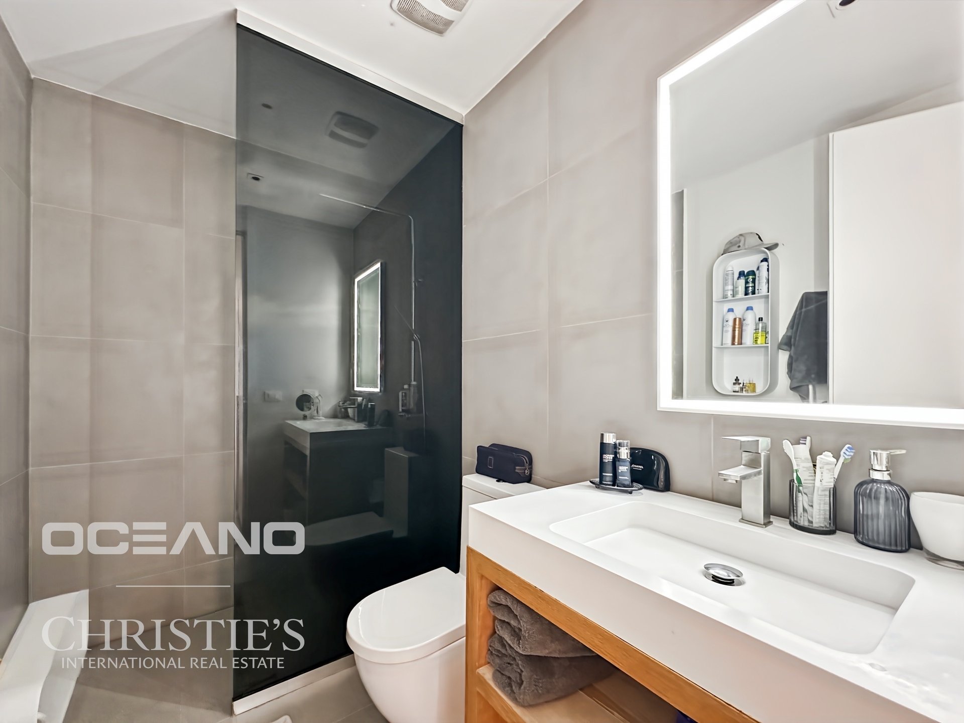 Huma Residence — 3-Bedroom Apartment in Maho