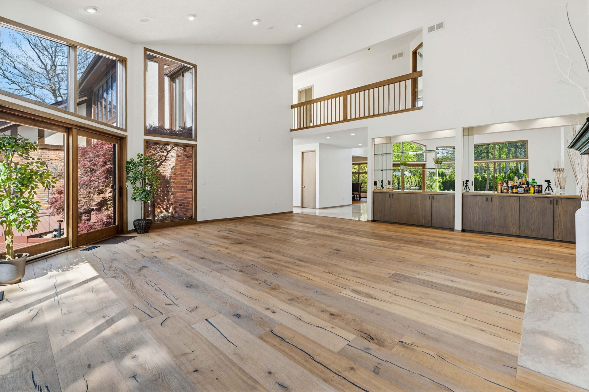 1743 Beechwood Way