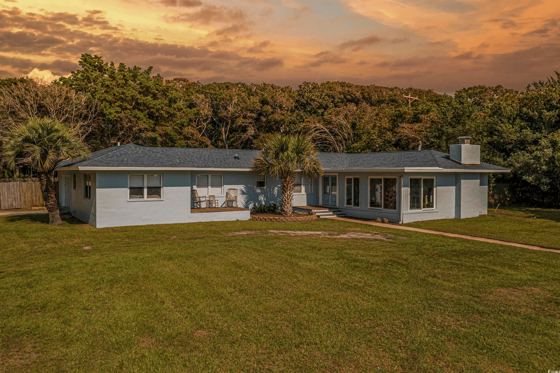 7701 Beach Dr