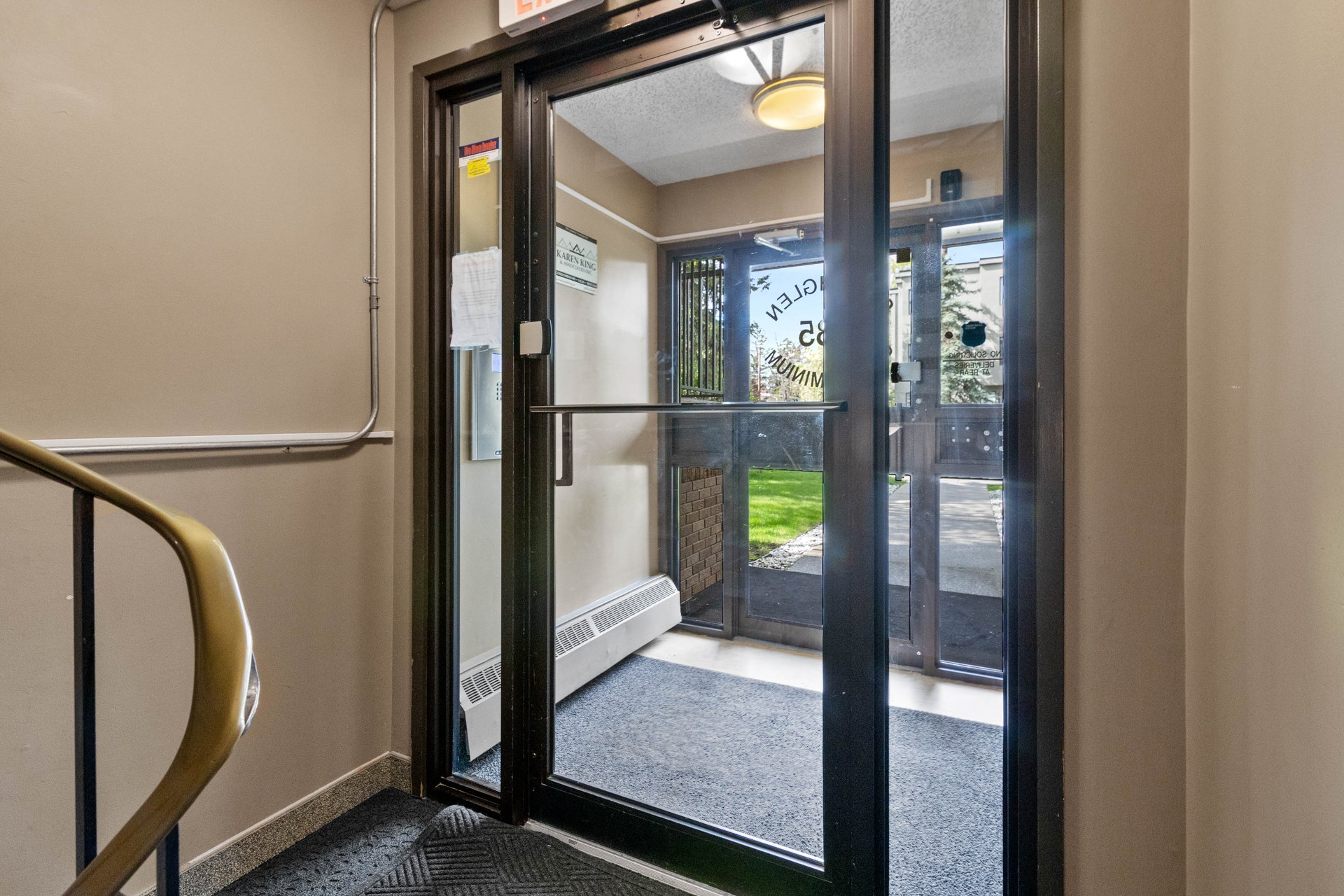 635 56 Avenue SW Unit: 206