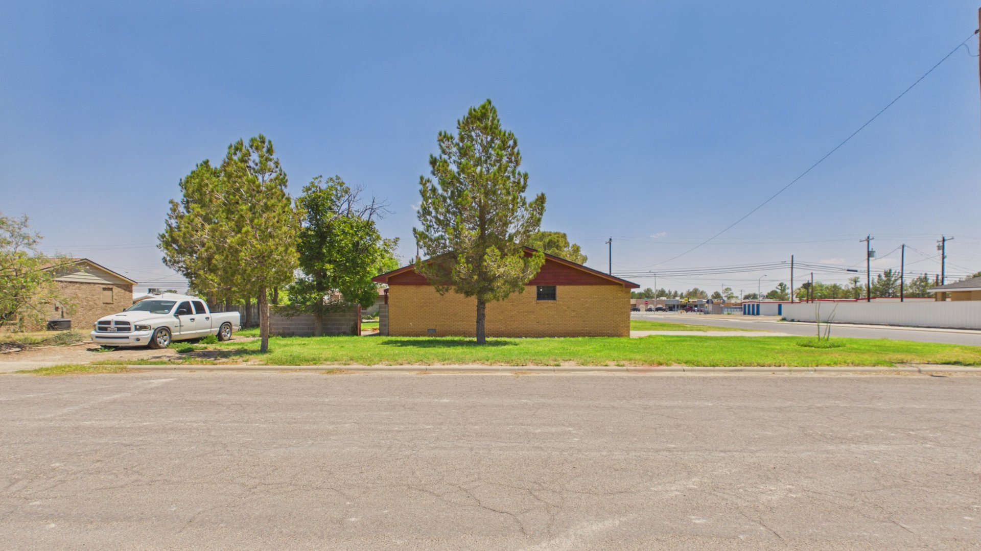 1015 W Normandy Dr