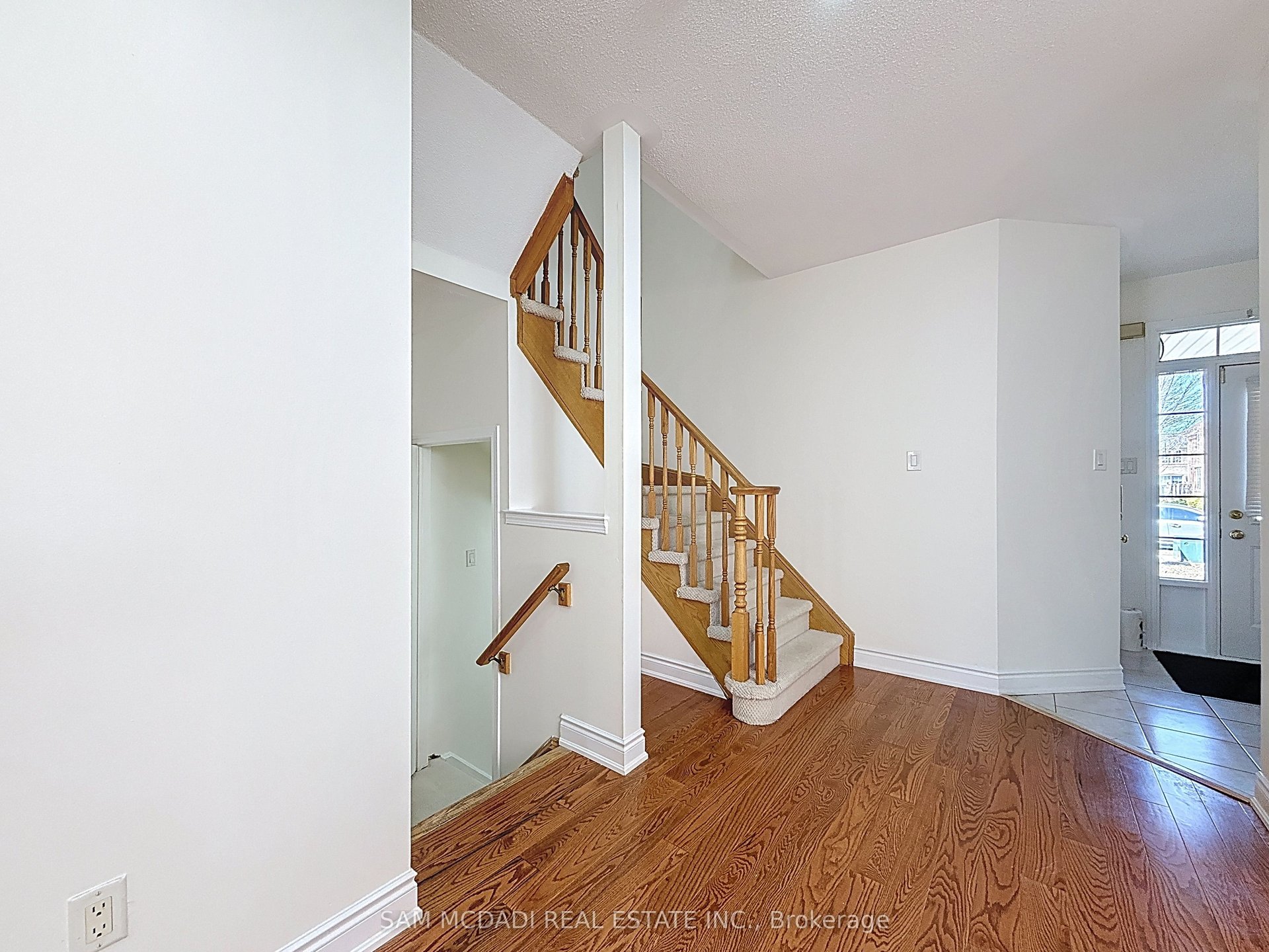 1354 Weir Chase 