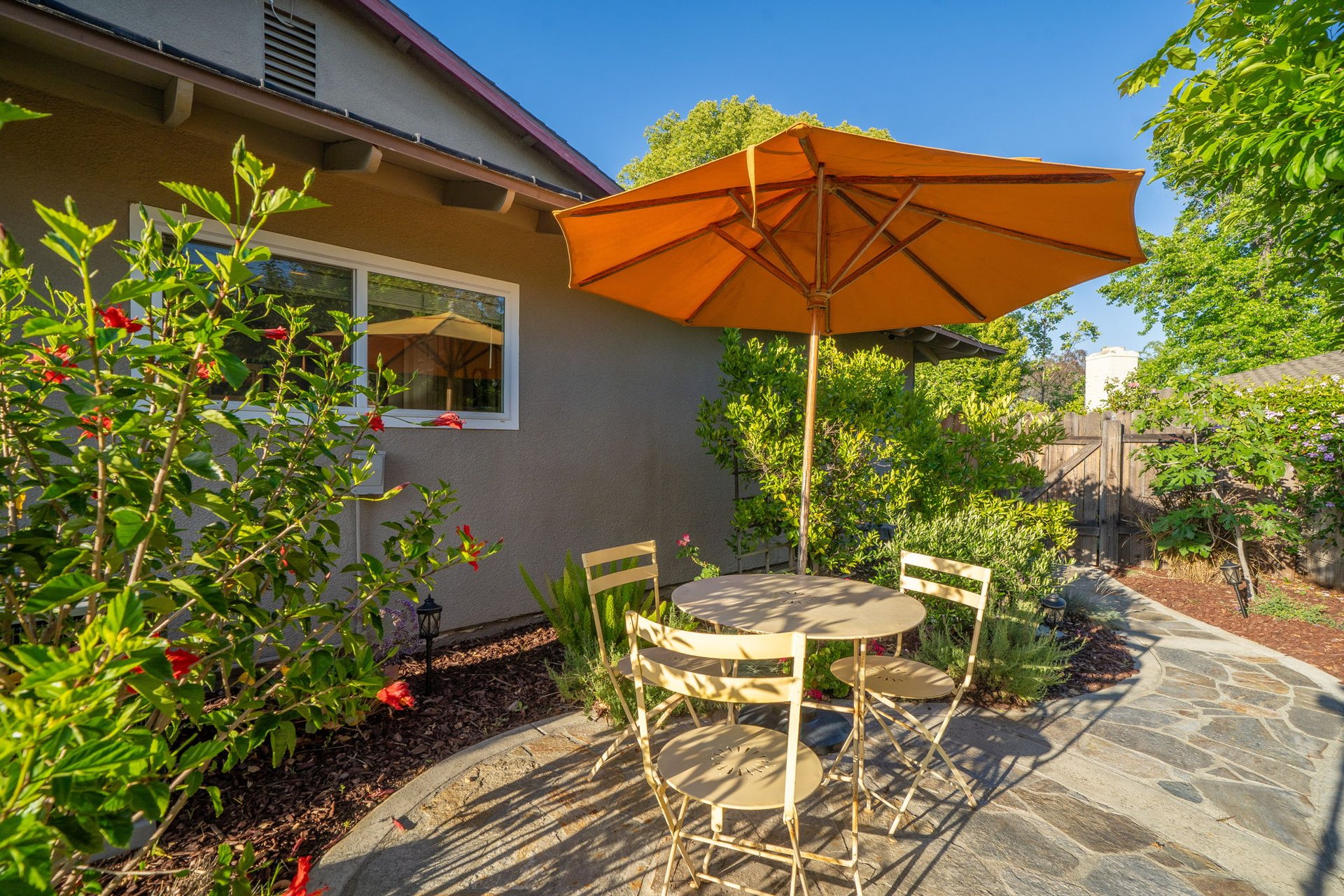 2309 Perry Court