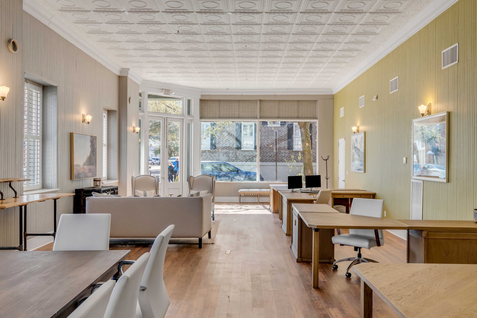 Hasell Street Retail/Office Lease