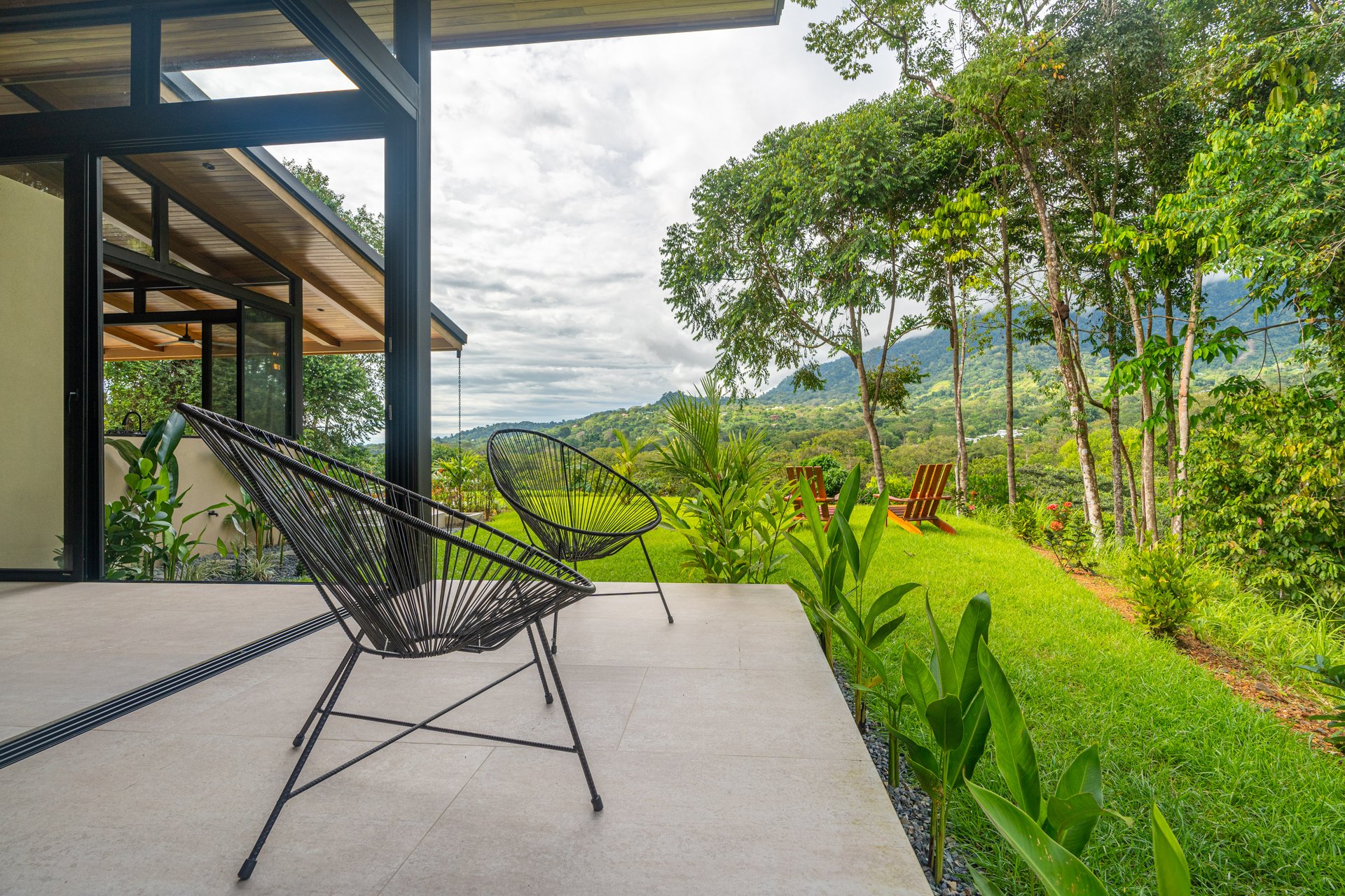 Casa Hamsa - Stunning, Modern Jungle Home in Ojochal