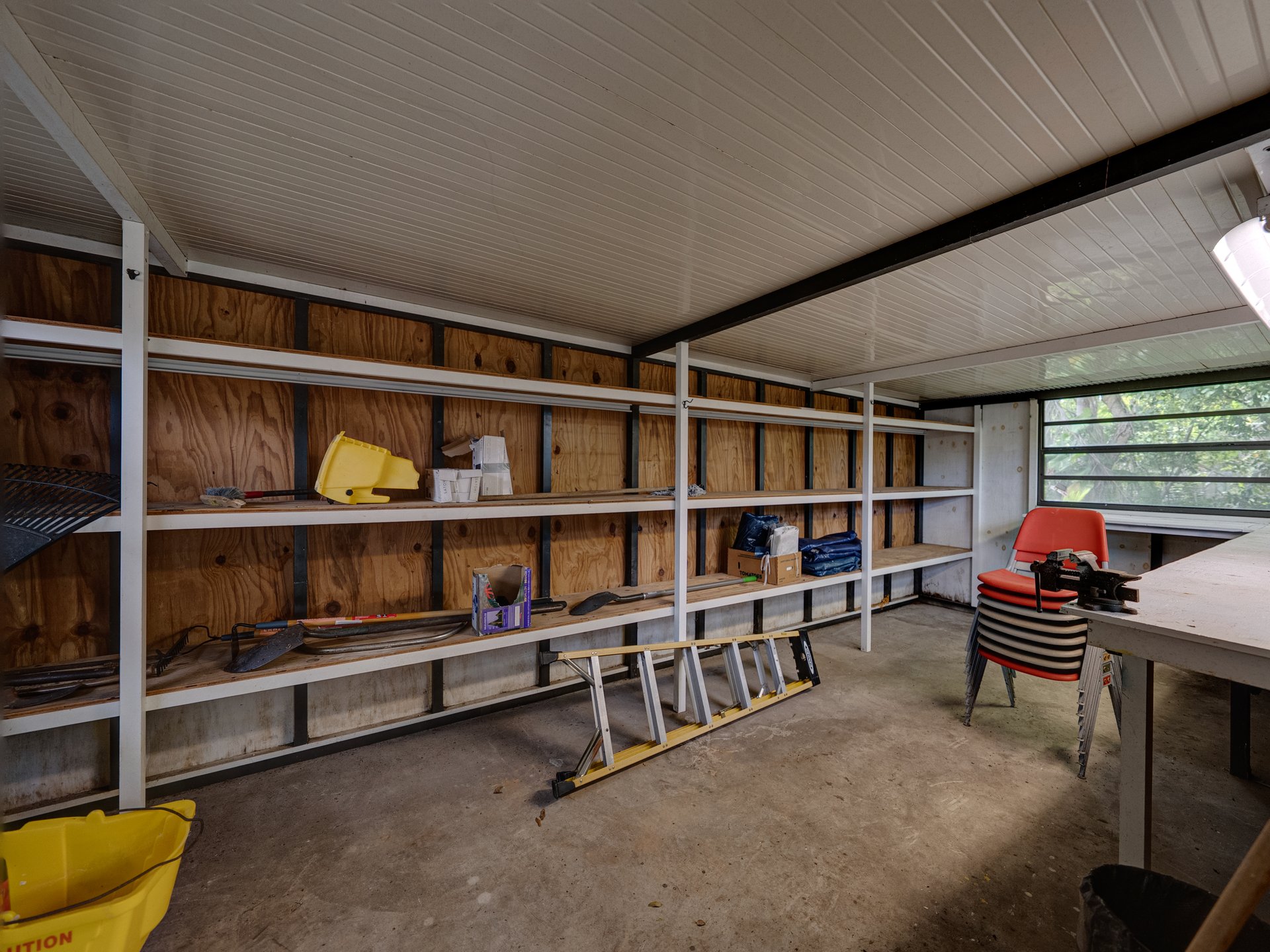 2702 AUBURN AVE W
