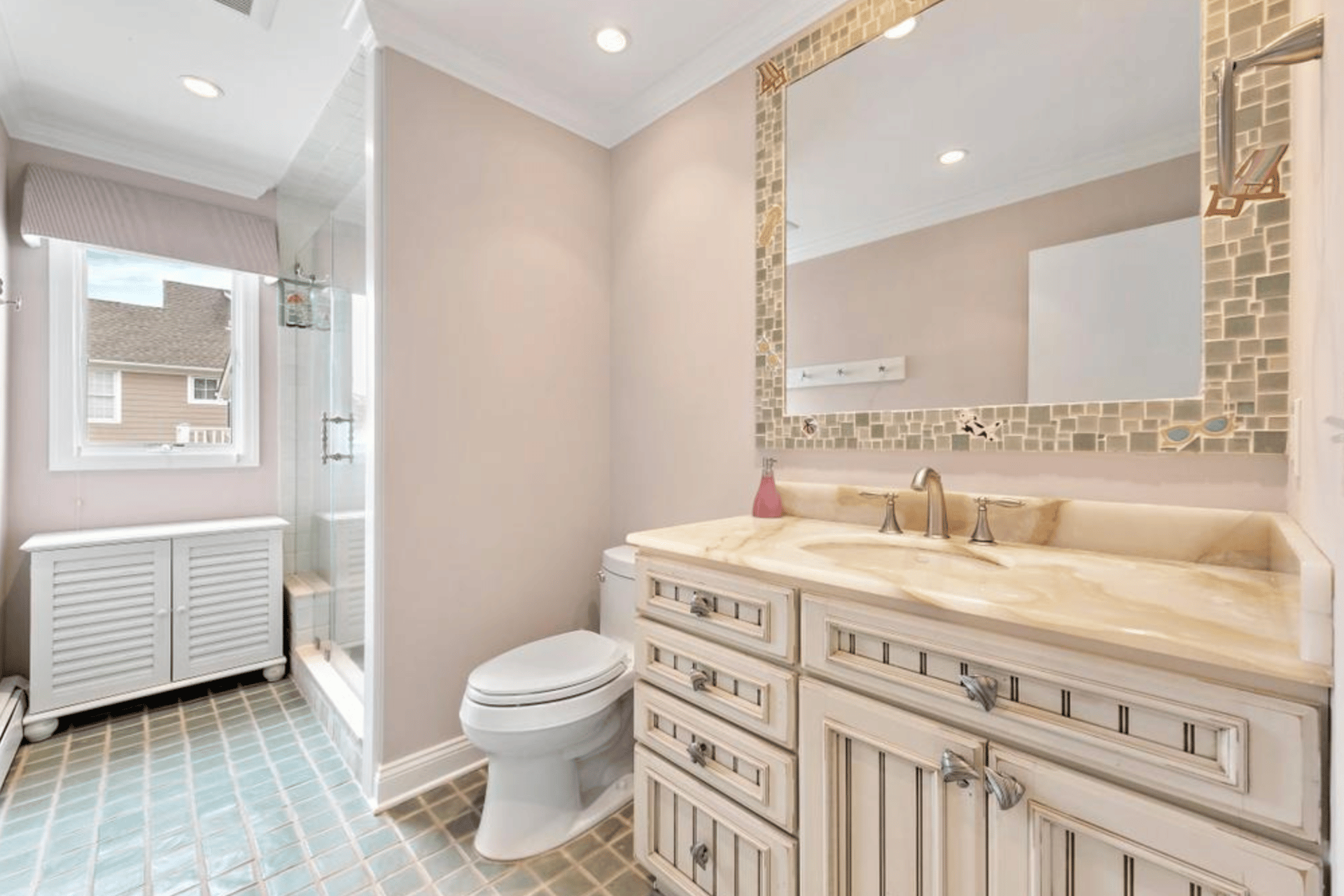 1 E Stanton Ave - Pet Friendly