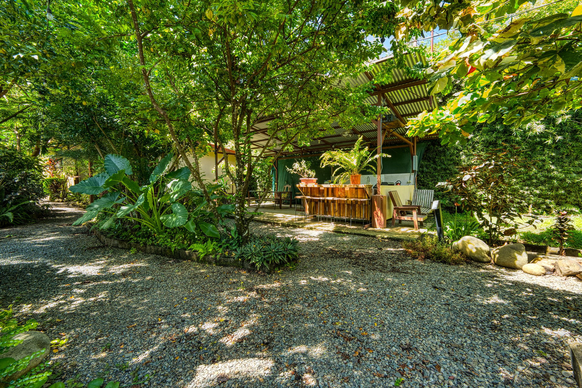 DOMINICAL HOTEL OR RETREAT WITH 13 RENTALS PLUS OWNER’S HOME