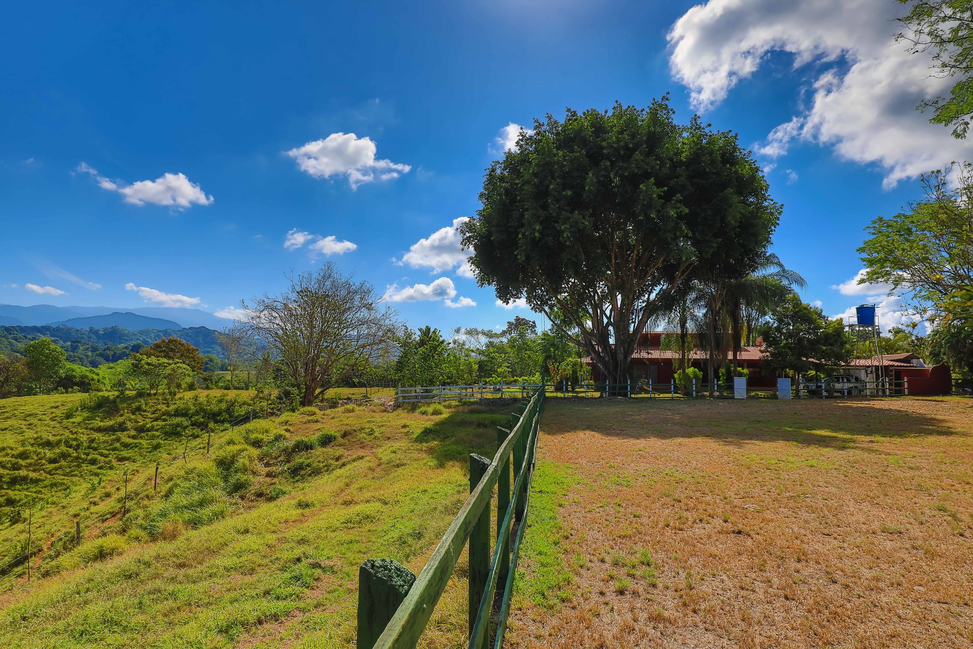 Hacienda-Style Retreat For Sale in Naranjito