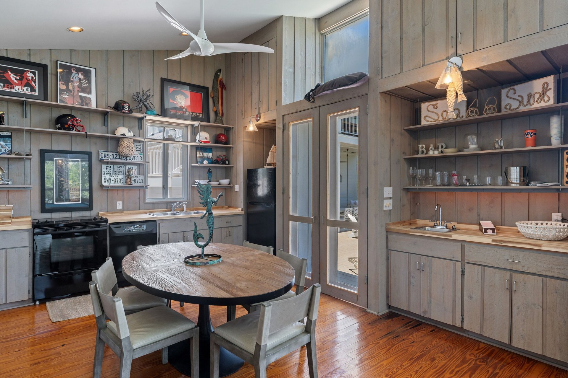1209 Edgewater Drive