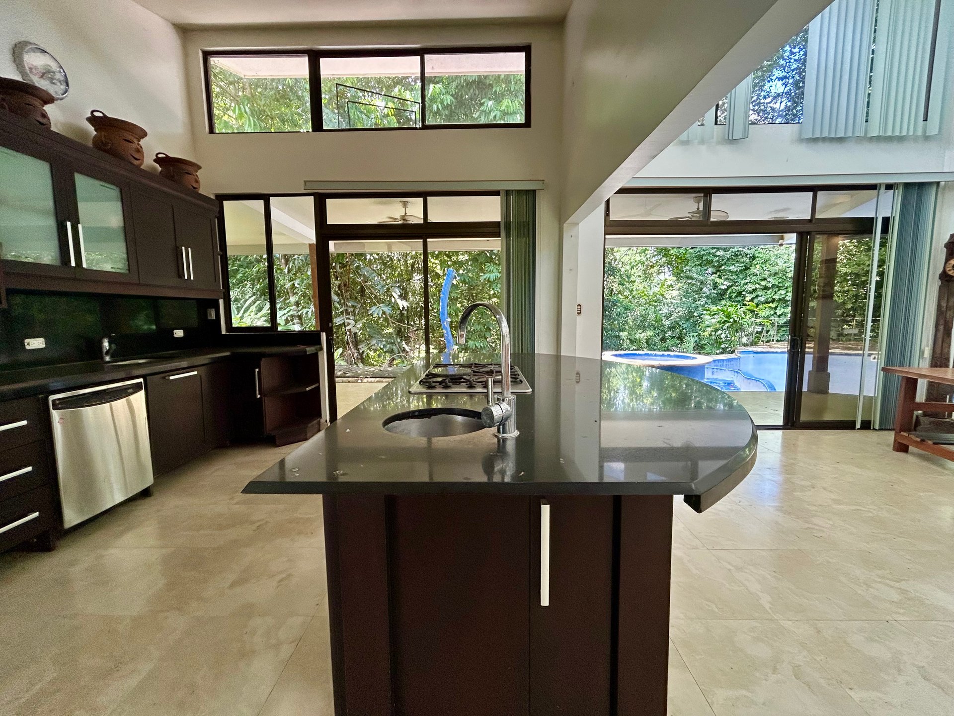 Fixer-Upper Home with an studio Office in Palmar Norte on a 7.58 Acres Property