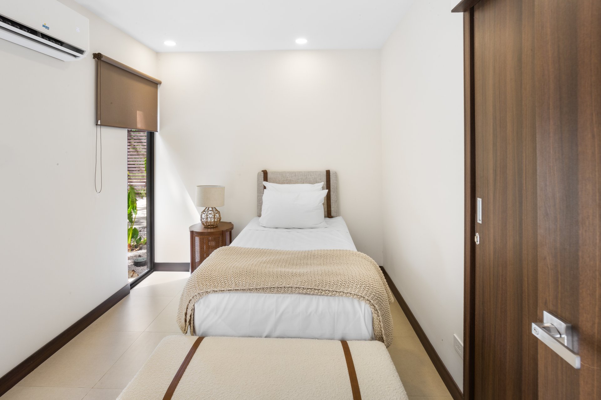 Flamingo Estates Luxury Home | Modern 4-Bed Retreat with Pool & Rooftop Terrace Near Beach & Marina