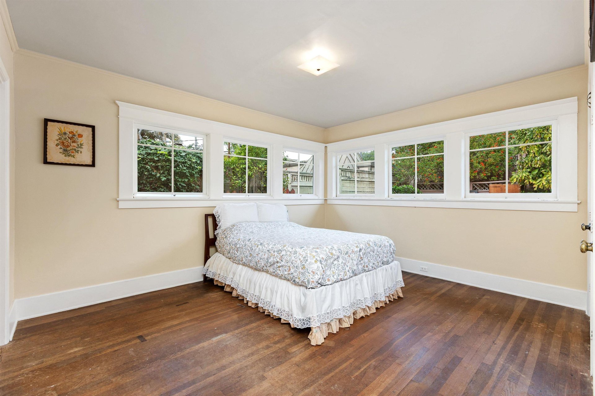 1884 Lyndon Rd San Diego, CA 