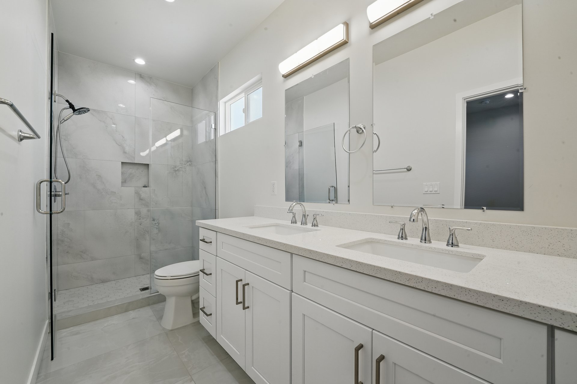4 Units in North Hollywood