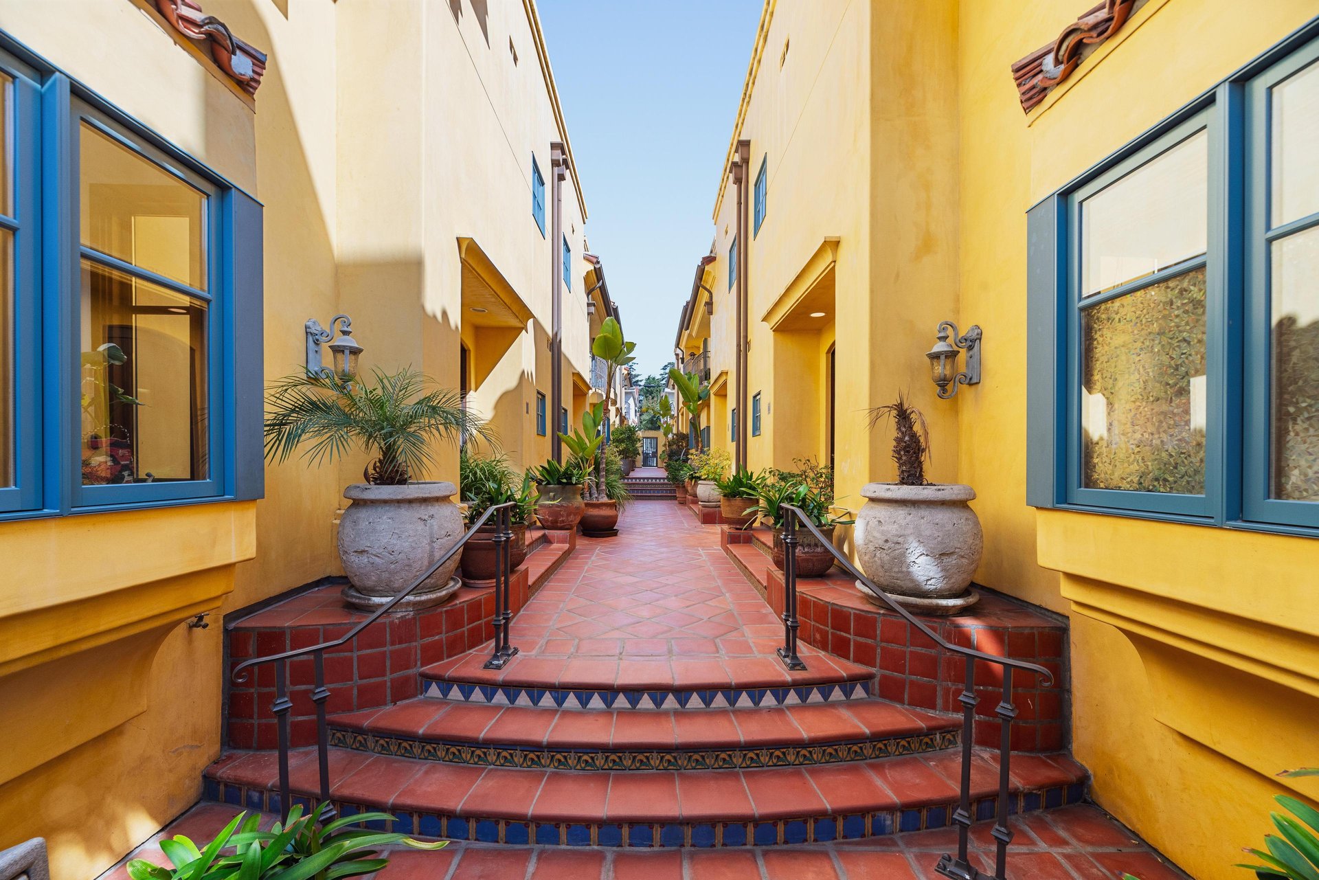 849 14th St Unit: 3