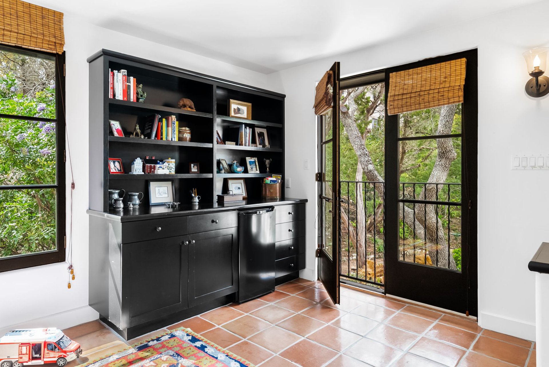 698 Windsong Trail