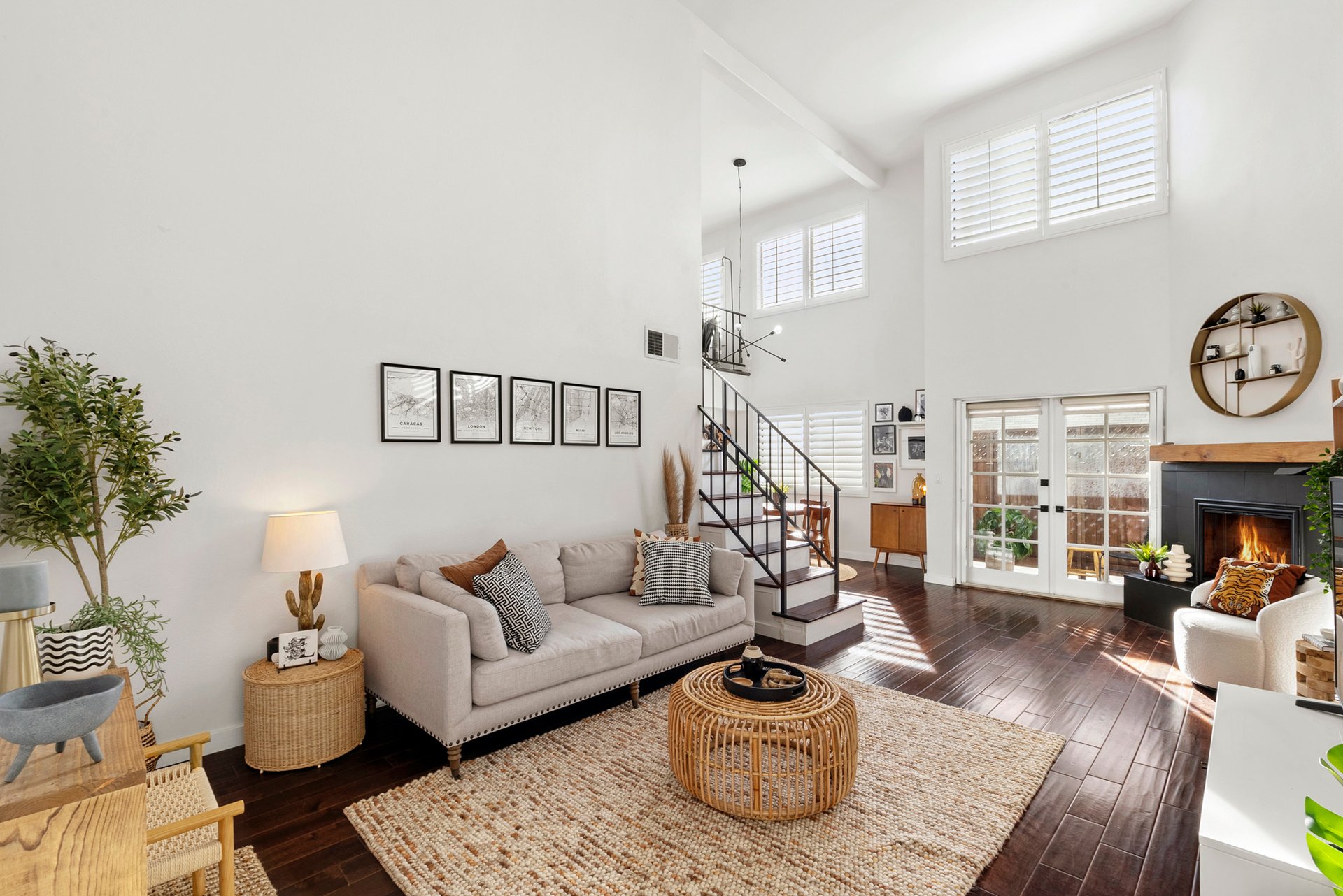 Radiant Townhome in the Heart of Studio City! 