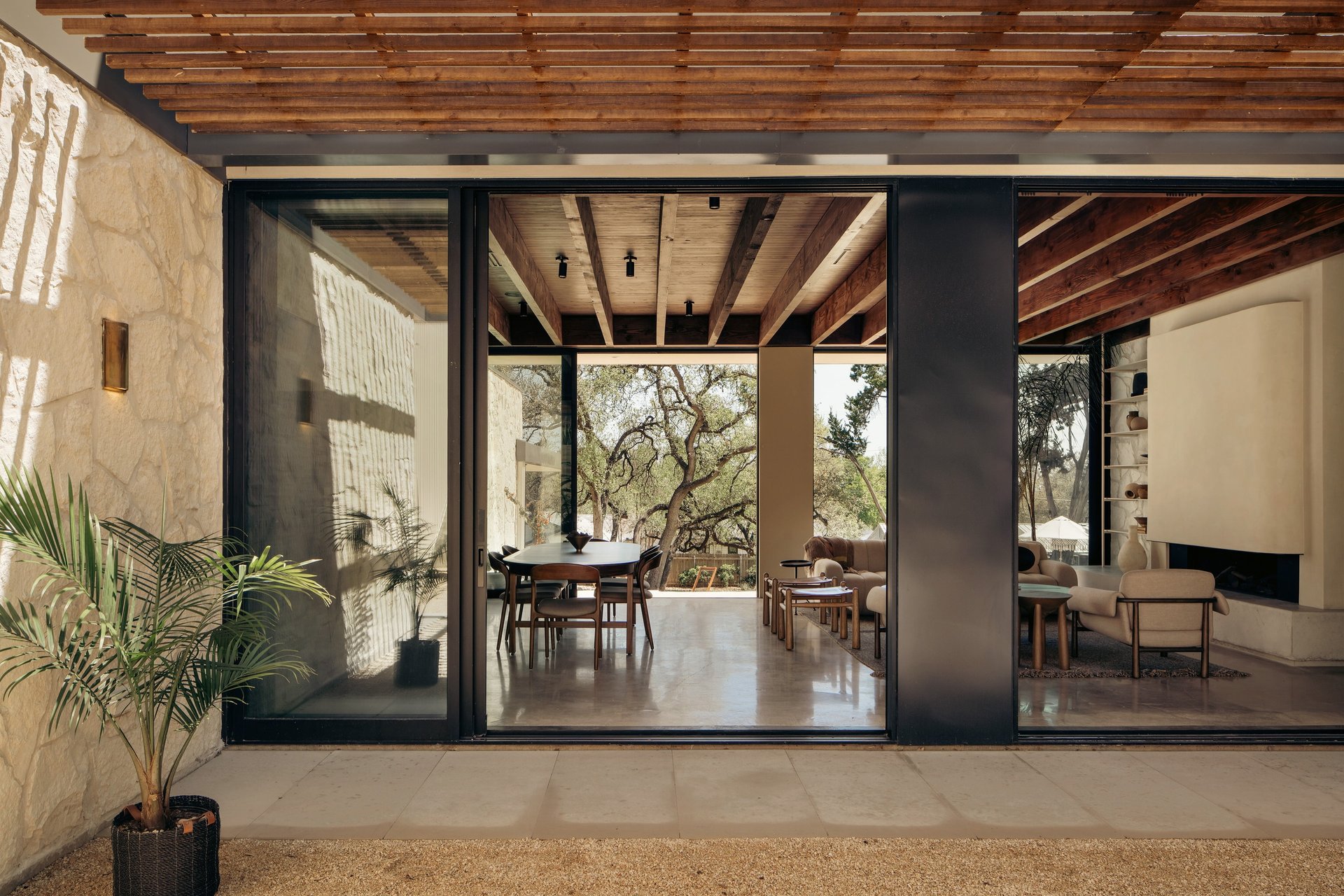 4705 Balcones Dr