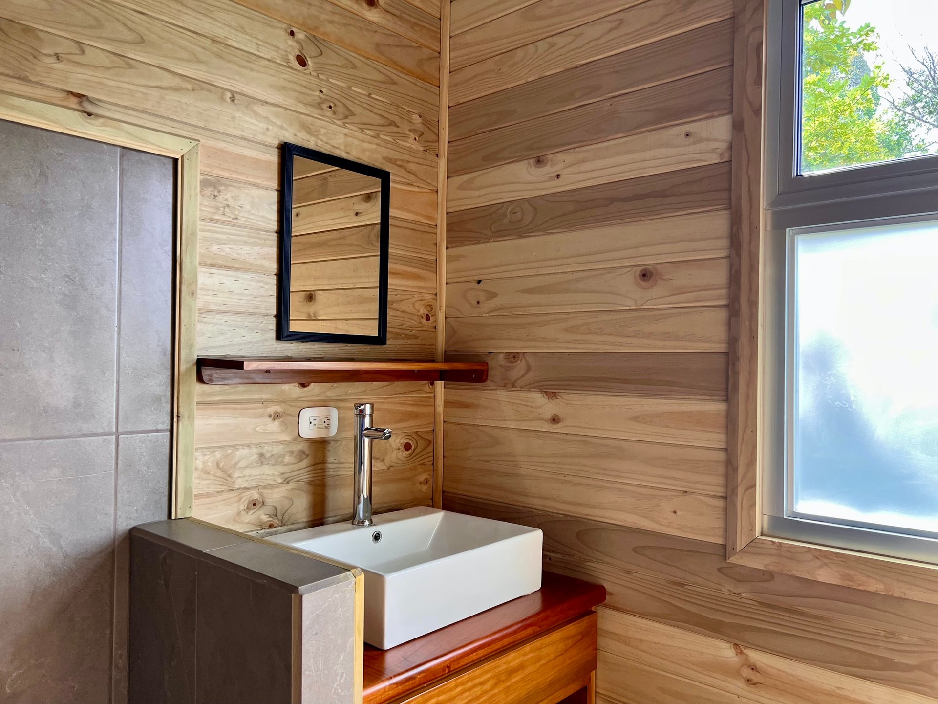Eco-Luxury Home and Cabins with Waterfall, Ocean Views, and Organic Farming Potential